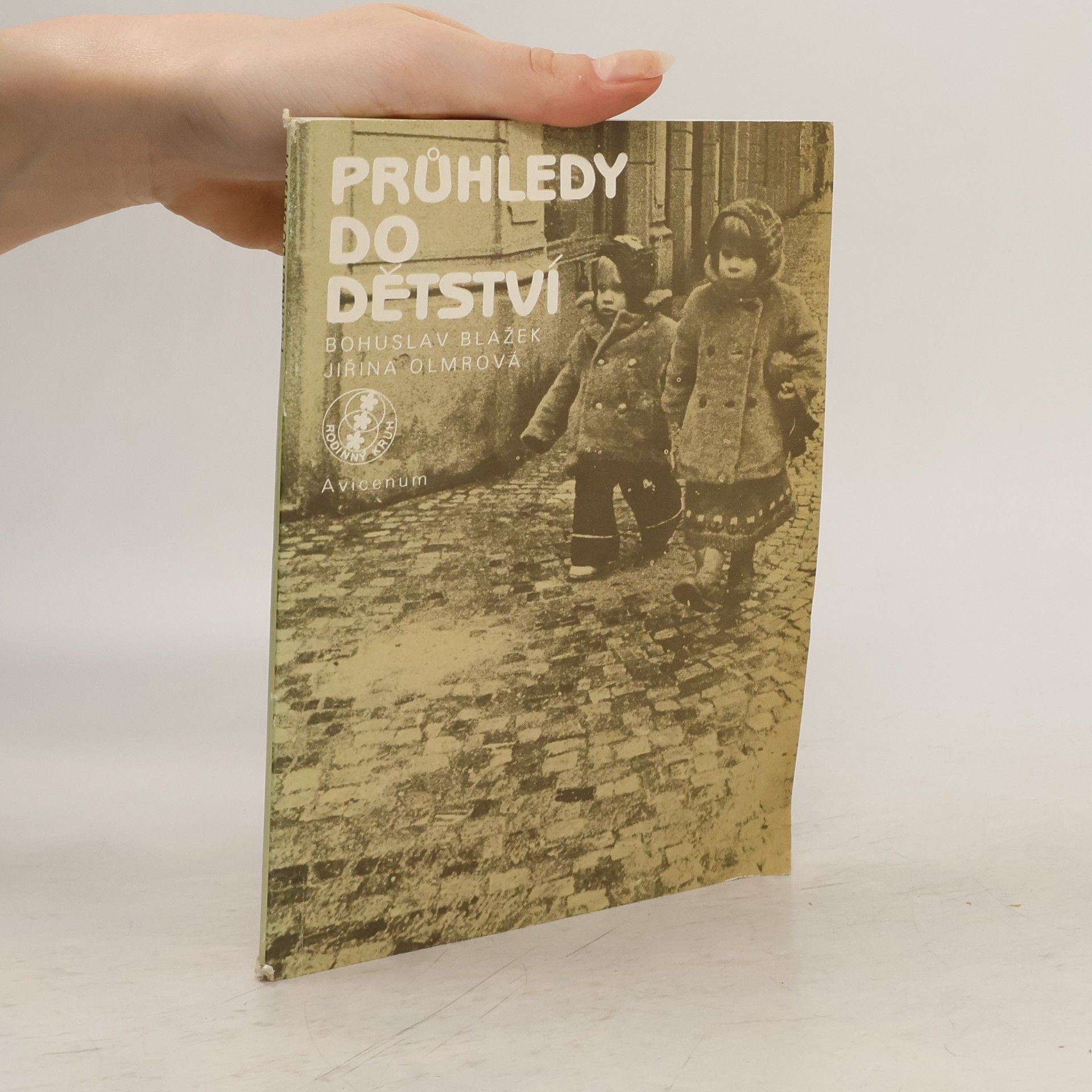 Průhledy do dětství