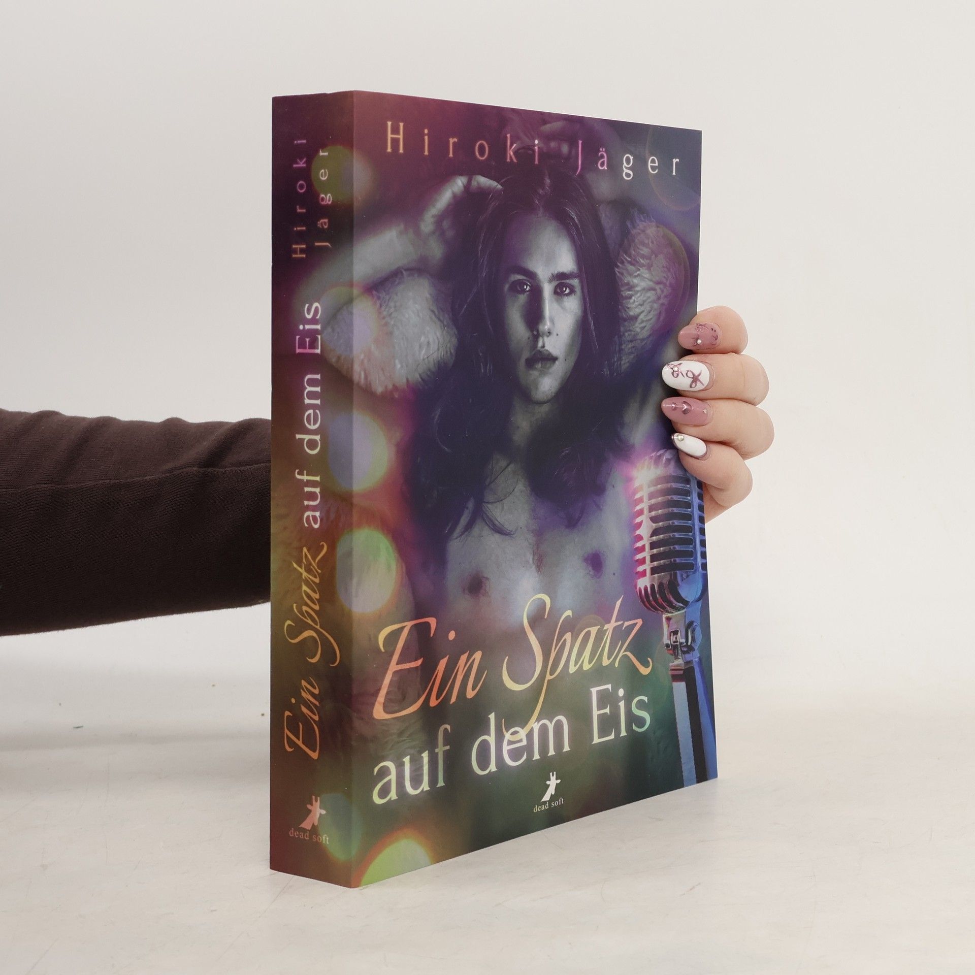 Hiroki Jäger Ein Spatz auf dem Eis