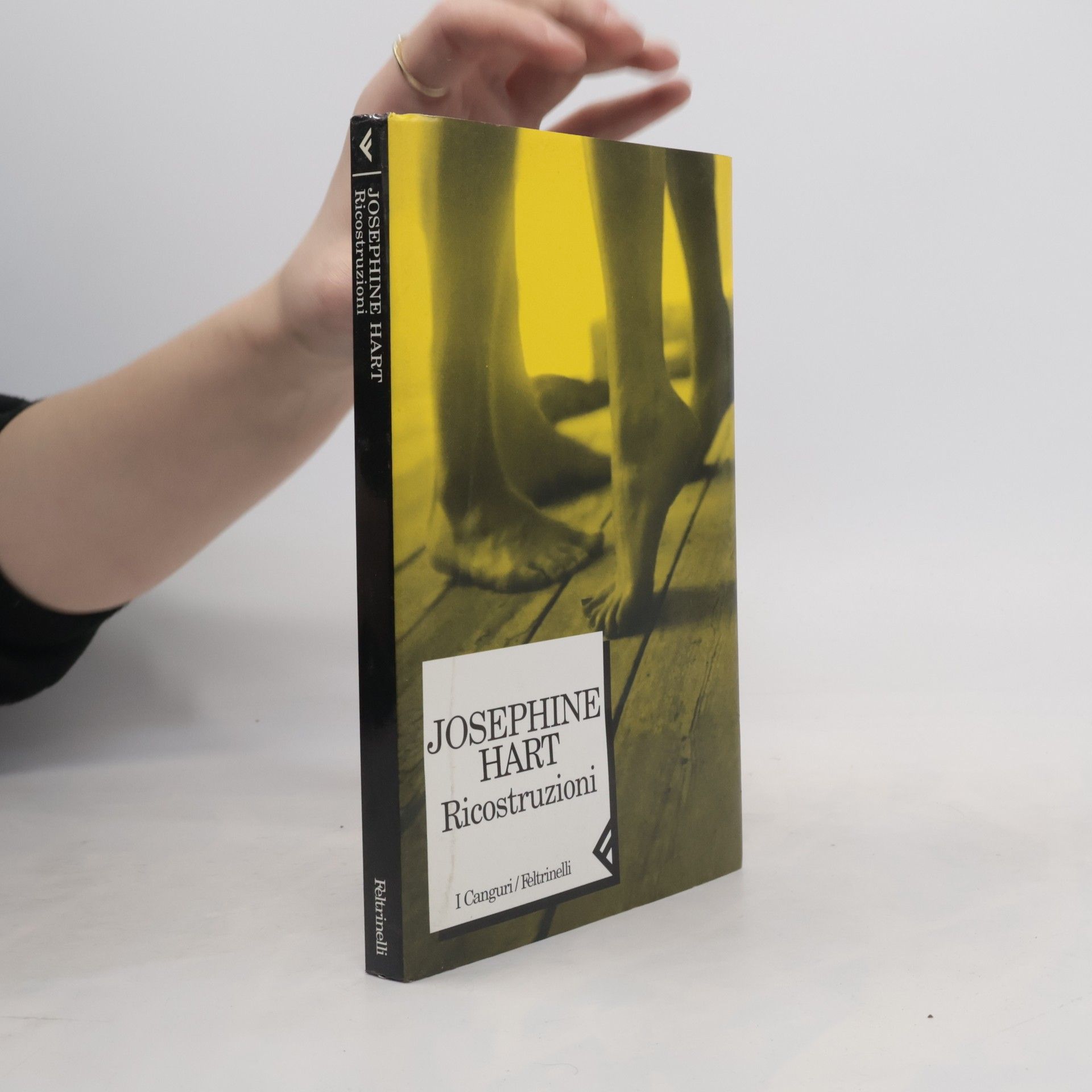 Josephine Hart I Canguri - 144: Ricostruzioni