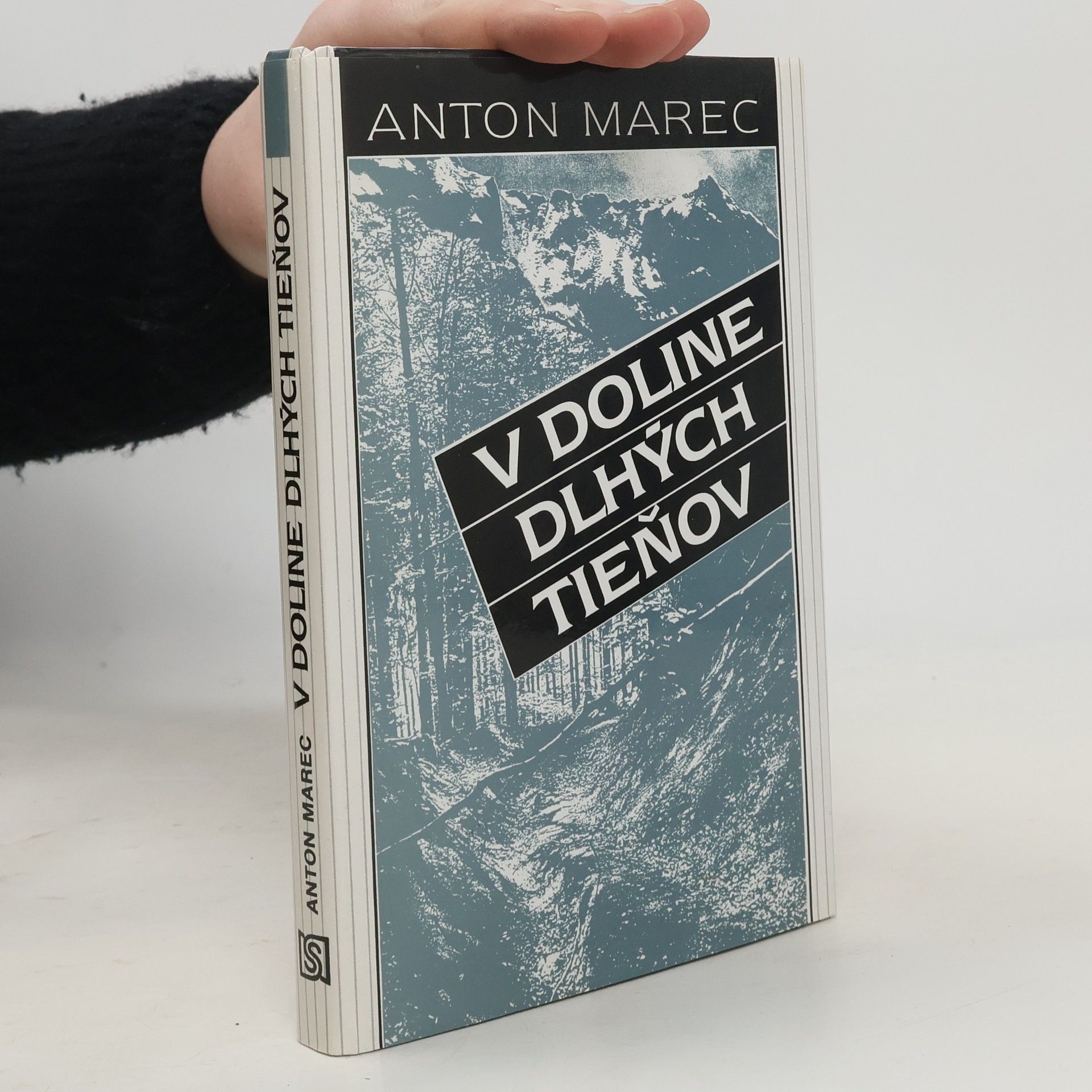 Anton Marec V doline dlhých tieňov