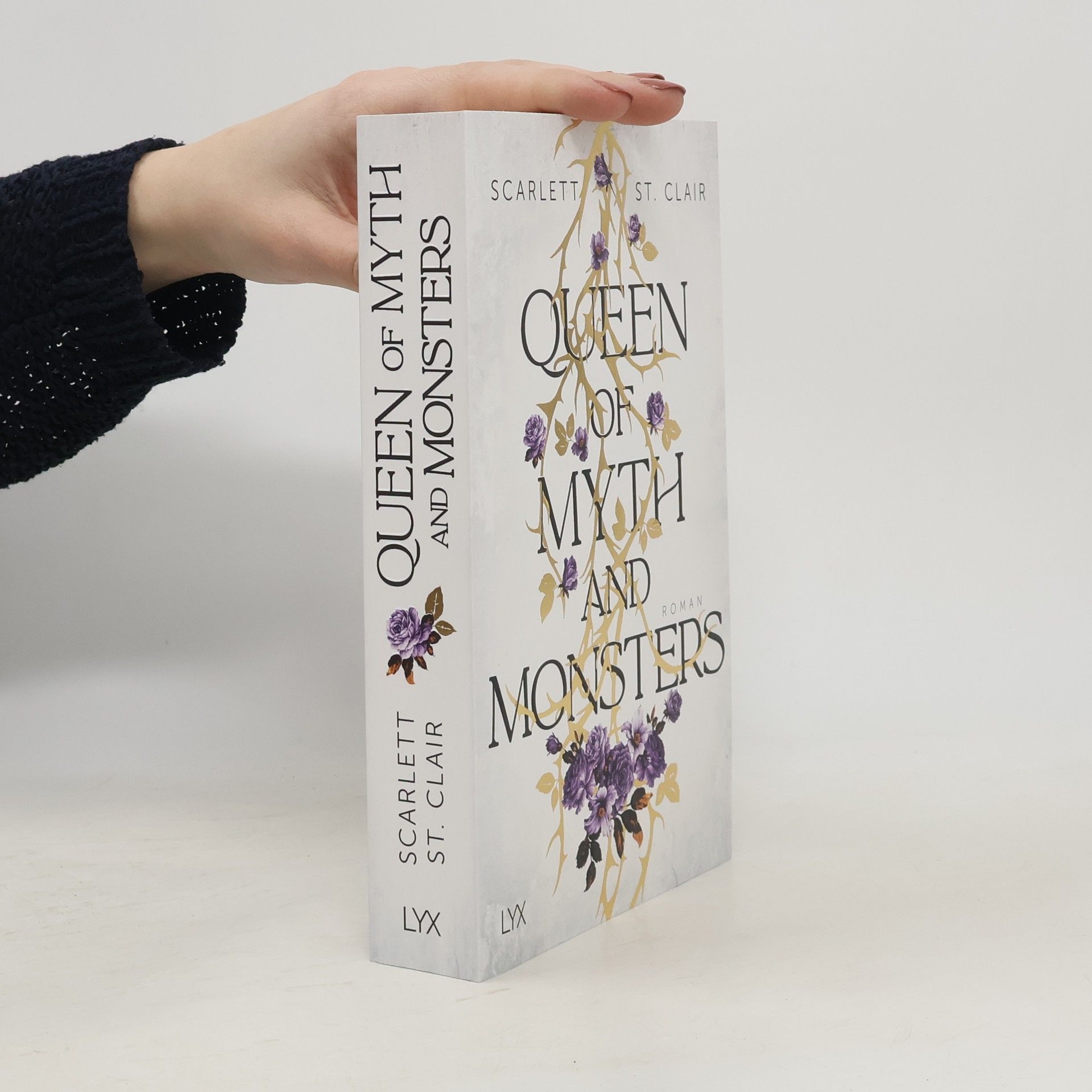 Scarlett St. Clair Queen of Myth and Monsters