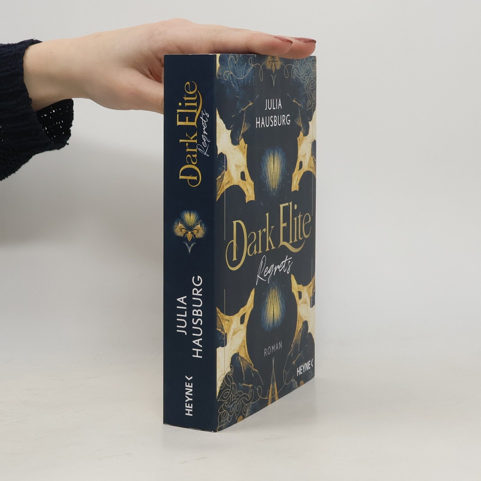 Julia Hausburg Dark Elite. Regrets
