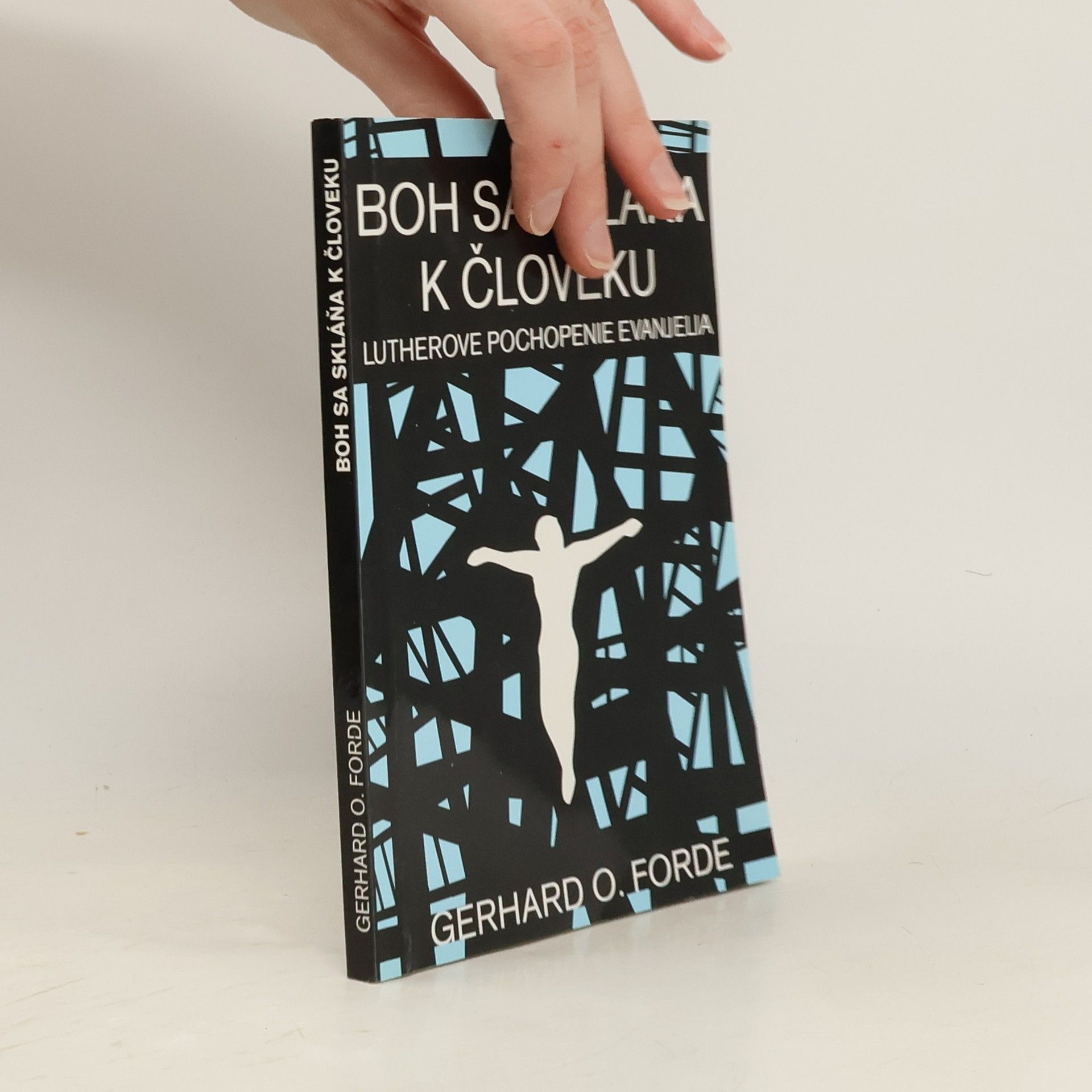 Boh sa skláňa k človeku