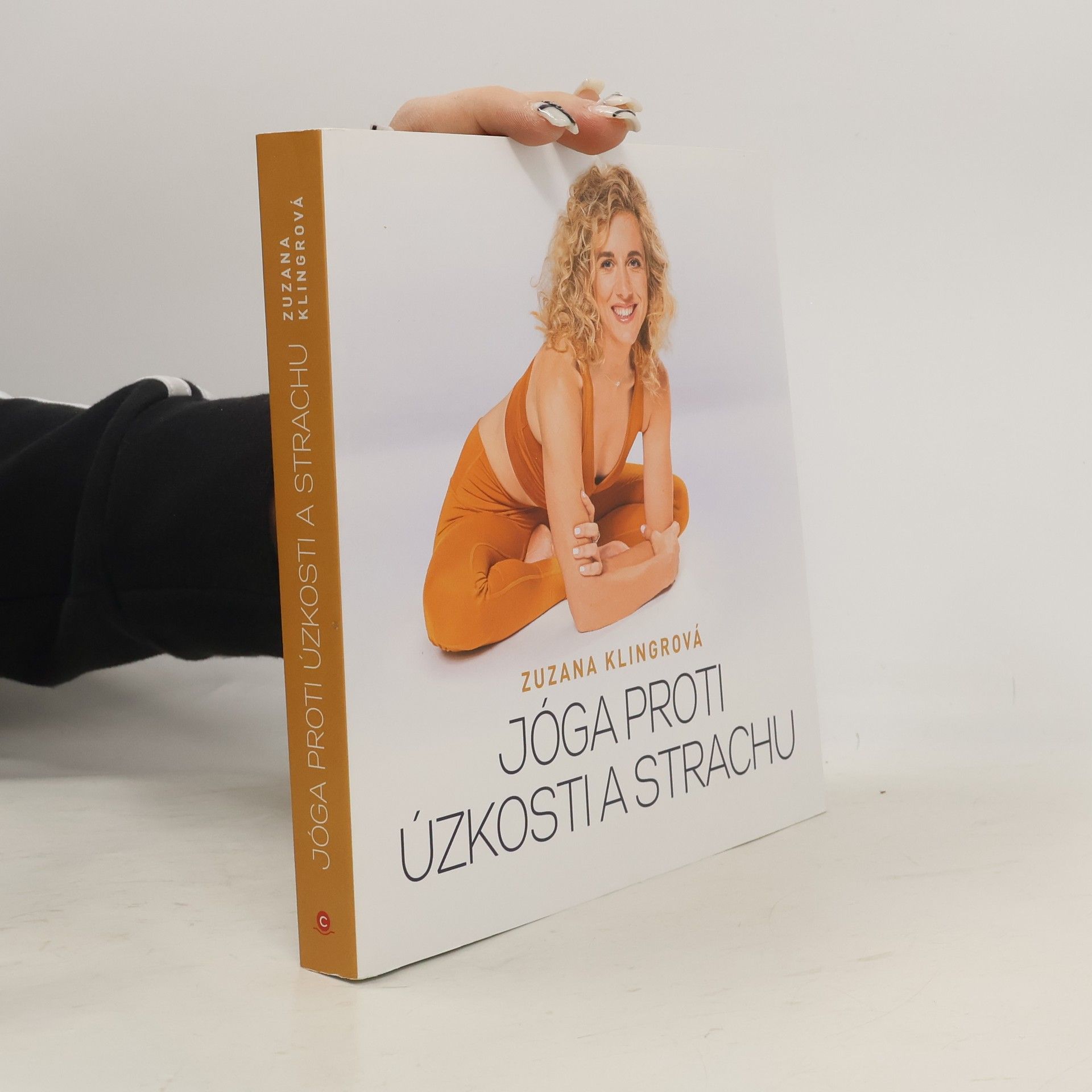 Zuzka Klingrová Jóga proti úzkosti a strachu