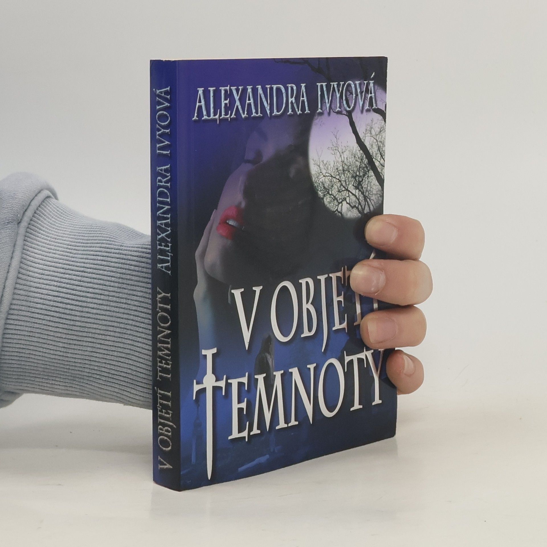 Alexandra Ivy V objetí temnoty