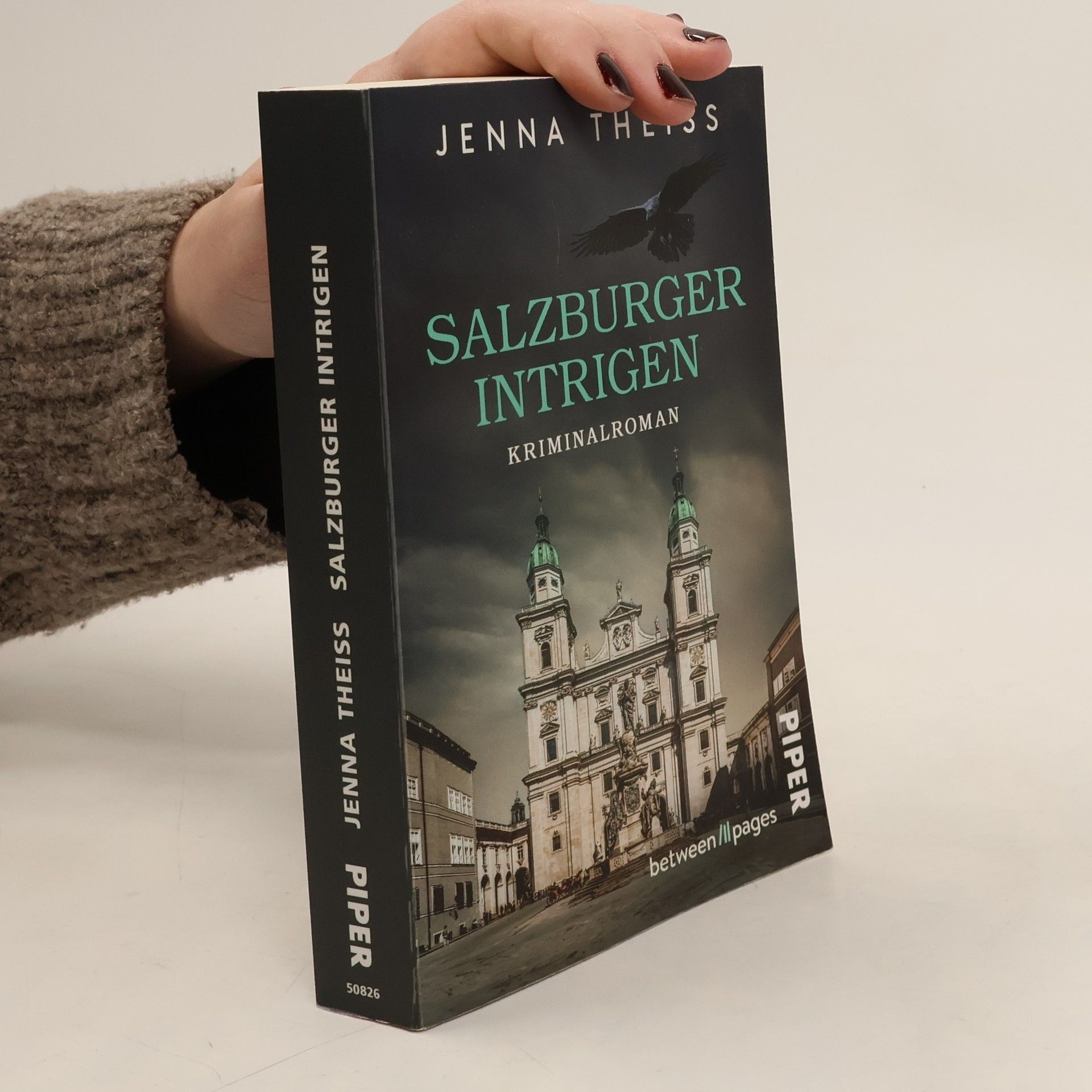 Jenna Theiss Salzburger Intrigen. Kriminalroman | Regional-Krimi aus Österreich mit einer ungewöhnlichen Ermittlerin
