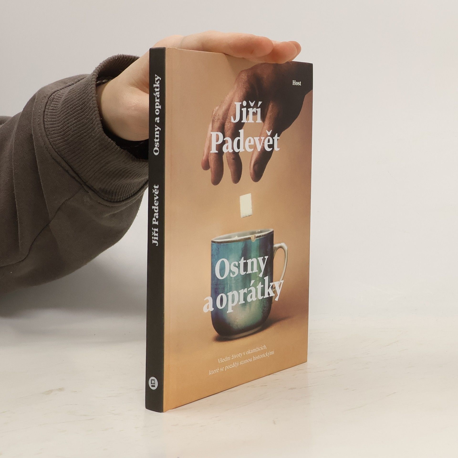 Jiří Padevět Ostny a oprátky