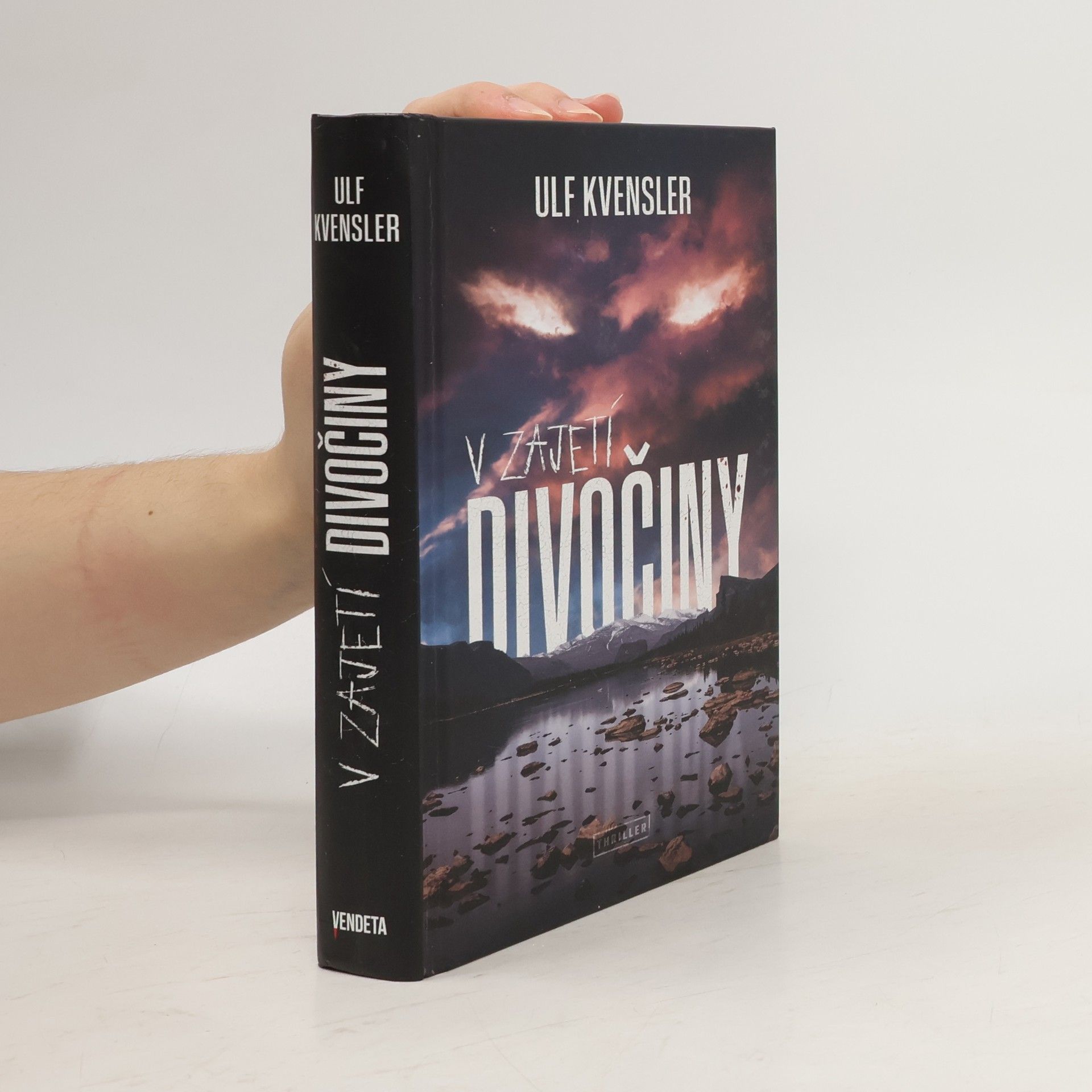 Ulf Kvensler V zajetí divočiny