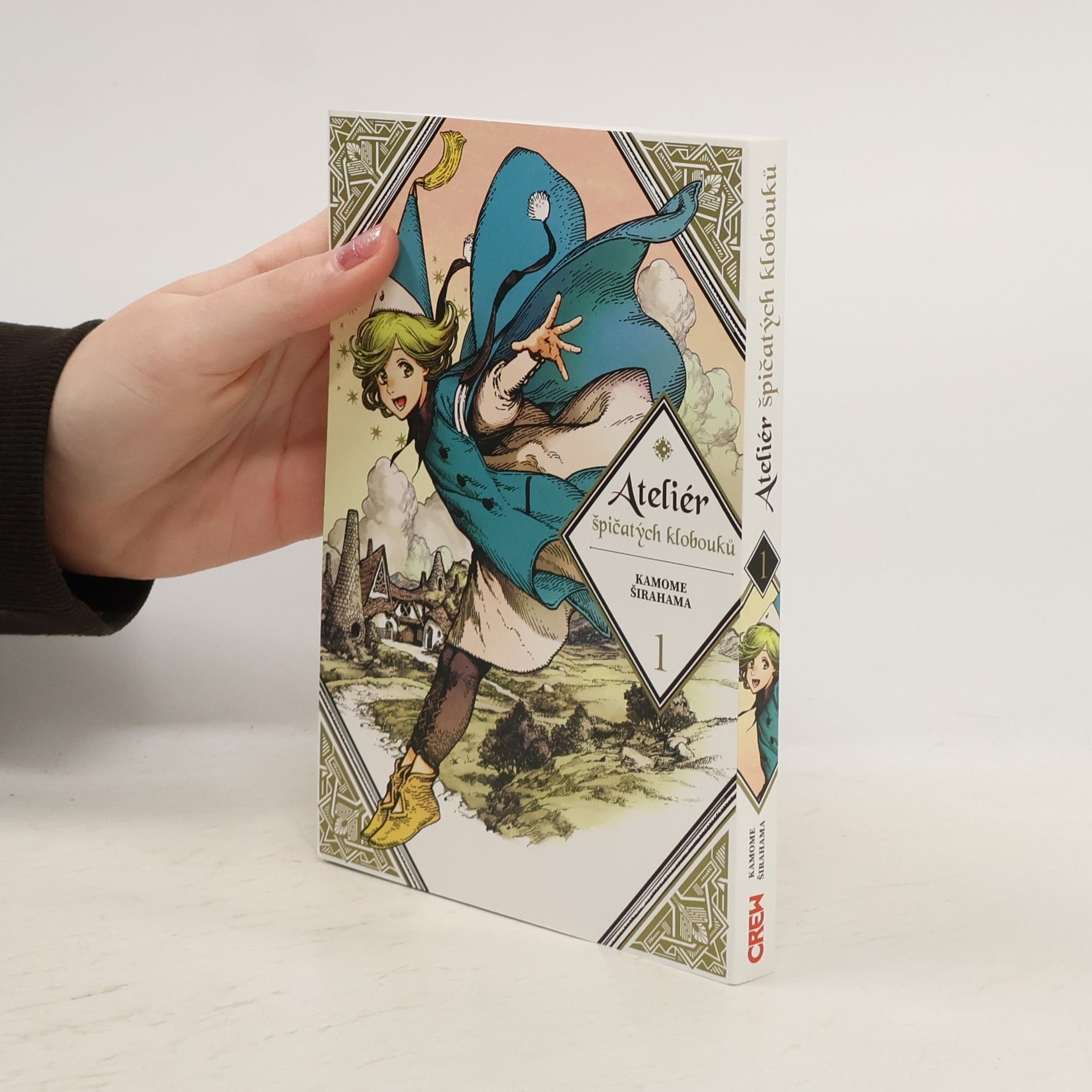 Kamome Širahama Ateliér špičatých klobouků 1