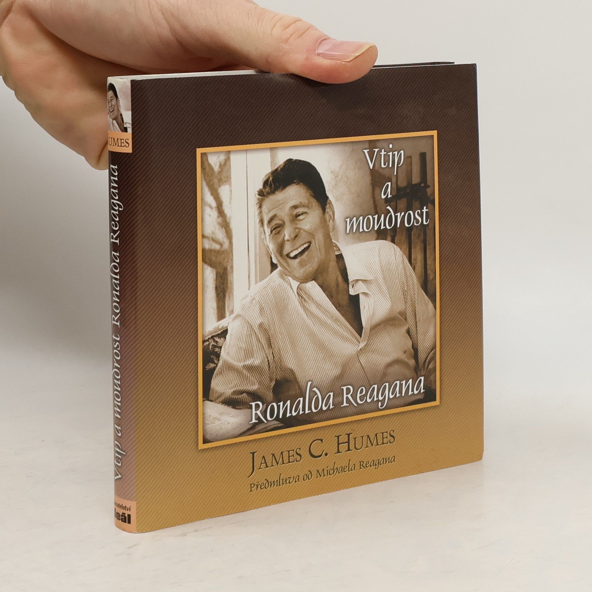 James C. Humes Vtip a moudrost Ronalda Reagana