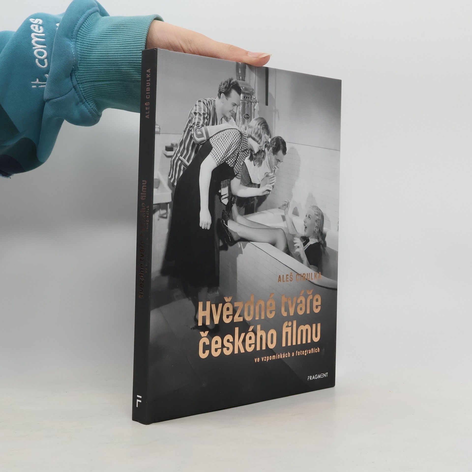 Hvězdné tváře českého filmu ve vzpomínkách a fotografiích