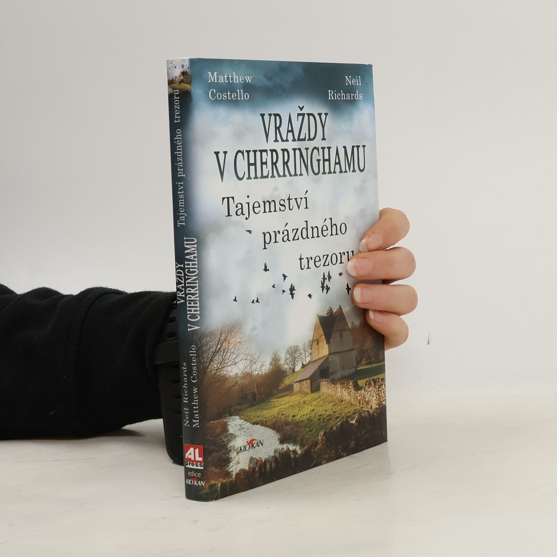 Jan Mrlík Vraždy v Cherringhamu. Tajemství prázdného trezoru