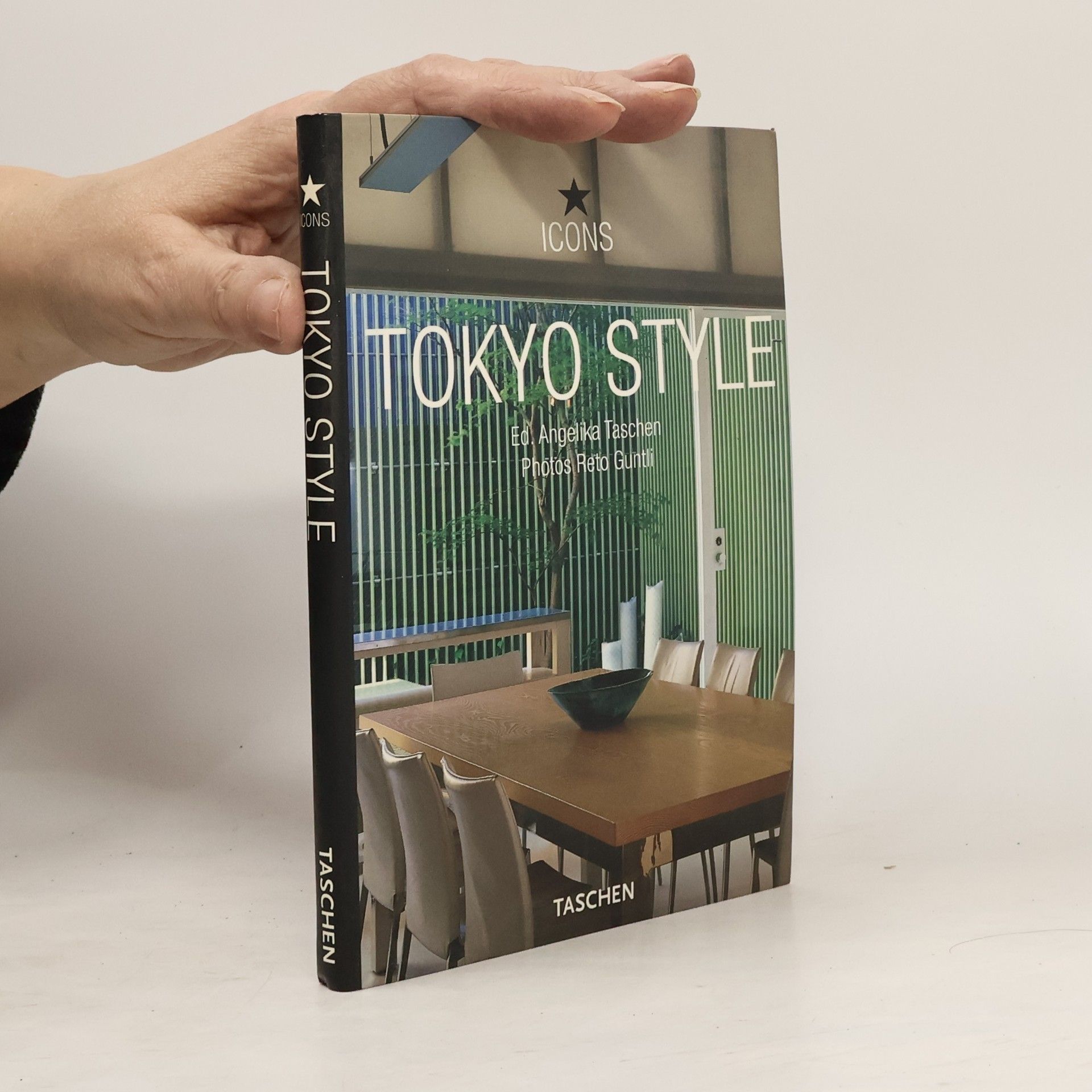 Reto Gunti Tokyo style