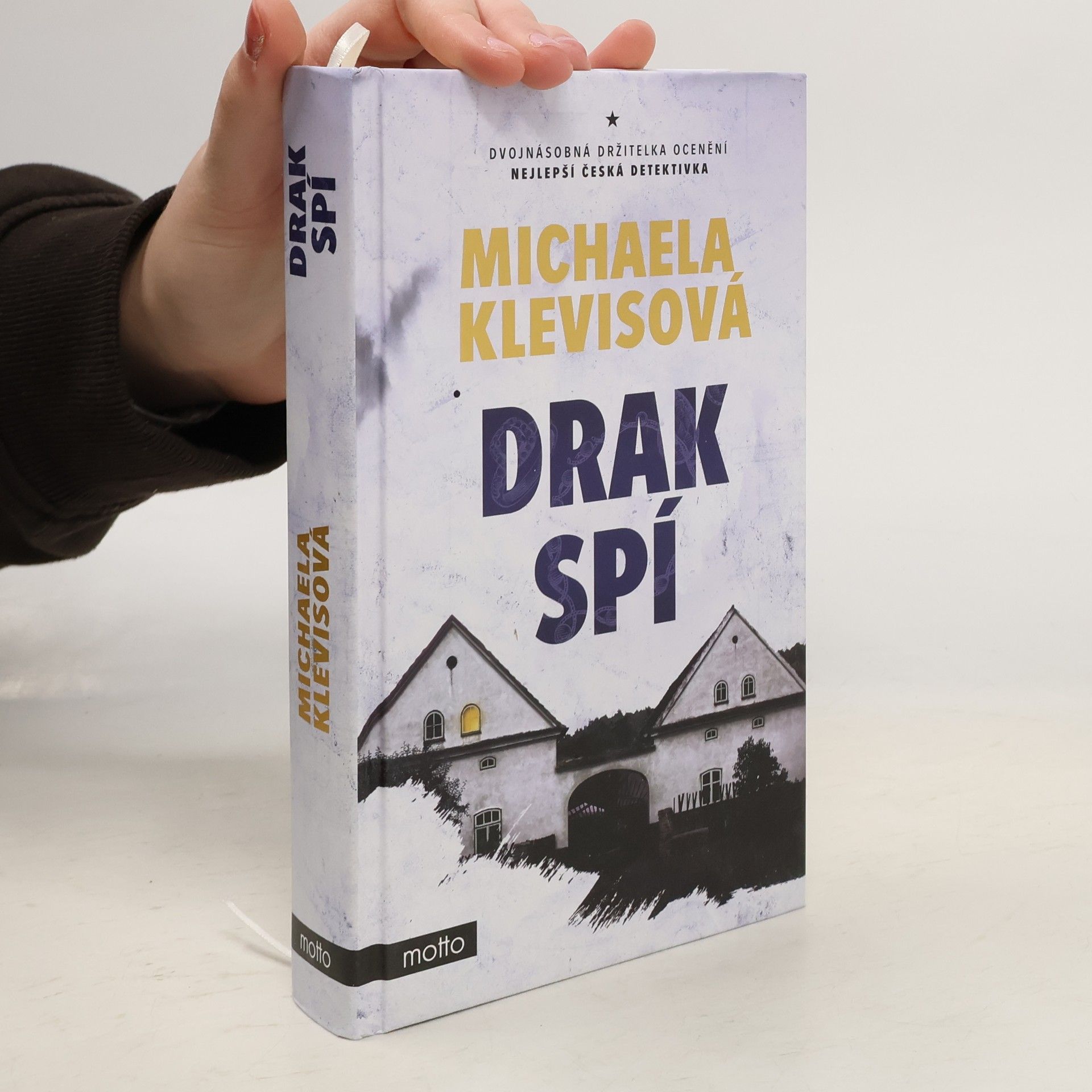 Michaela Klevisová Drak spí