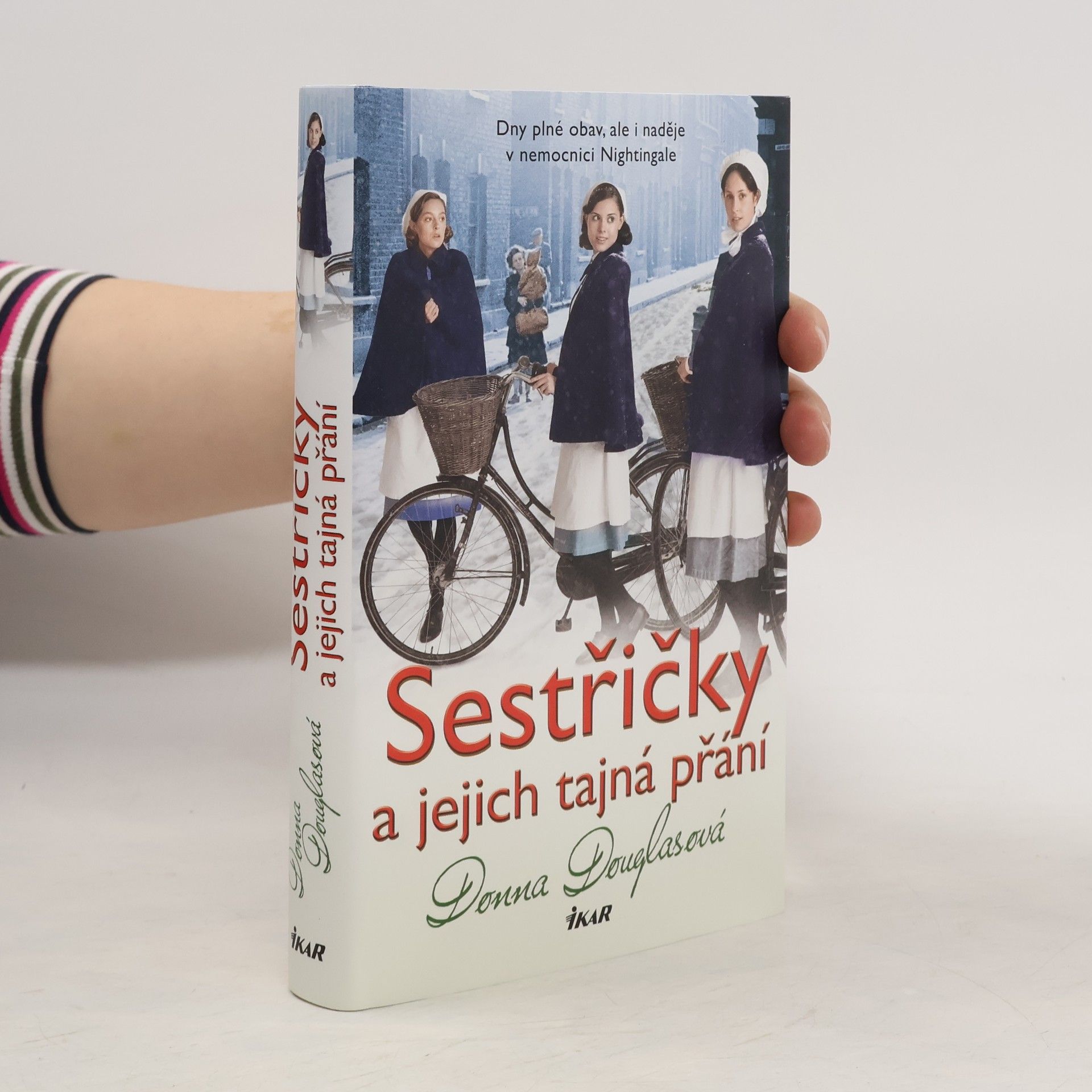 Donna Douglas Sestřičky a jejich tajná přání