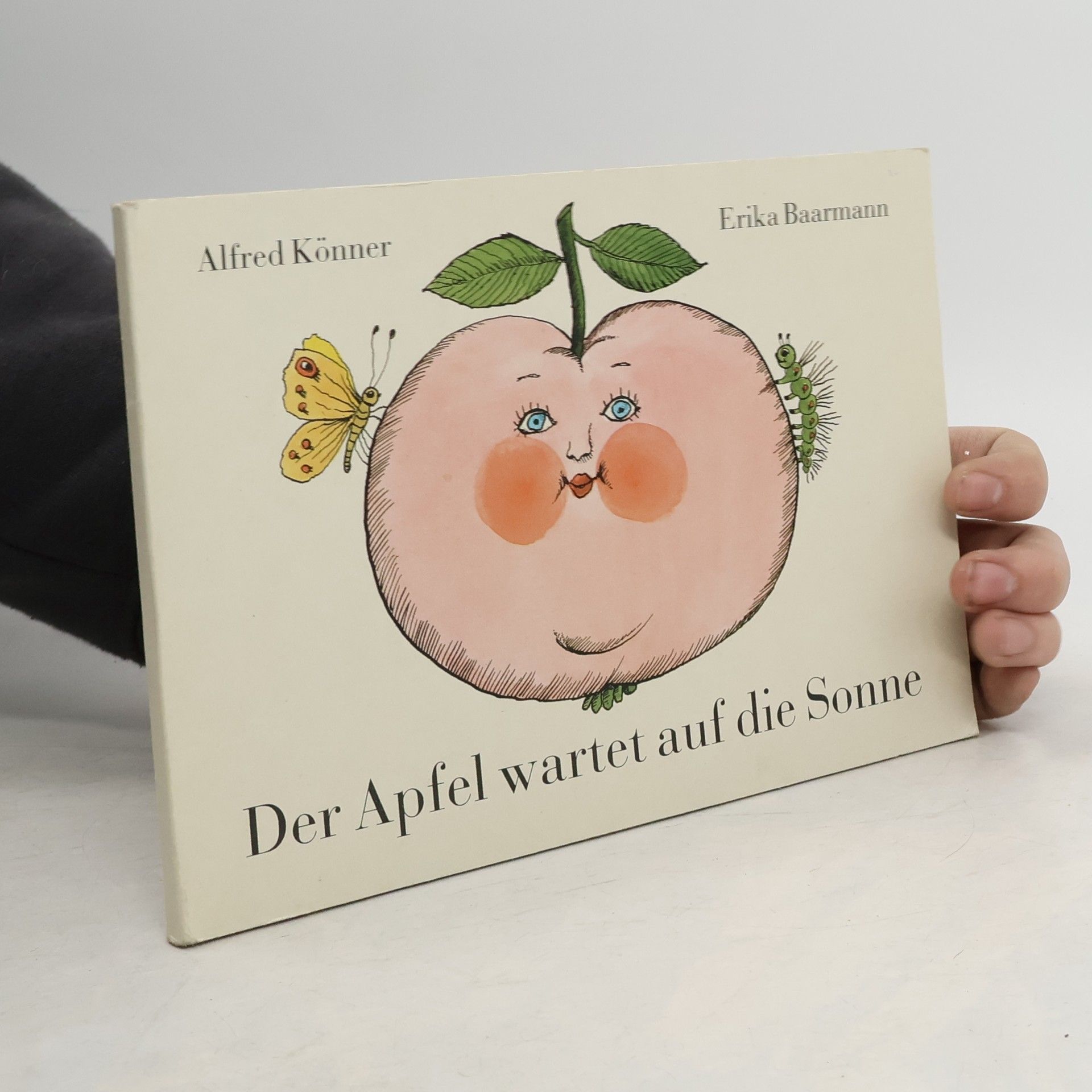 Der Apfel wartet auf die Sonne