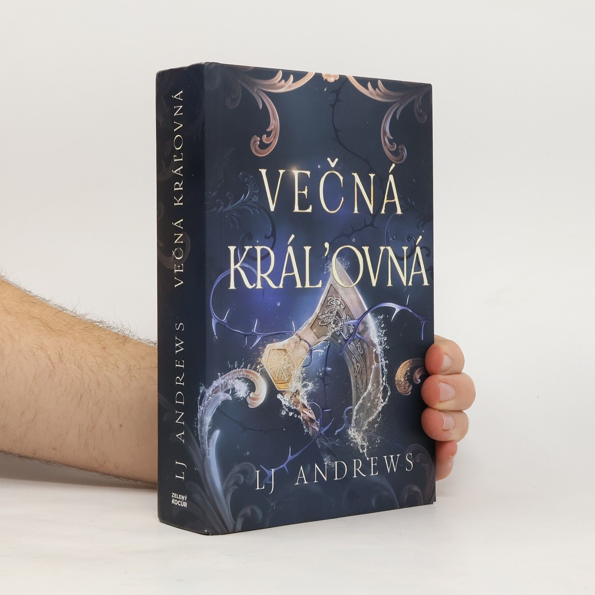 Lj Andrews Věčná královná