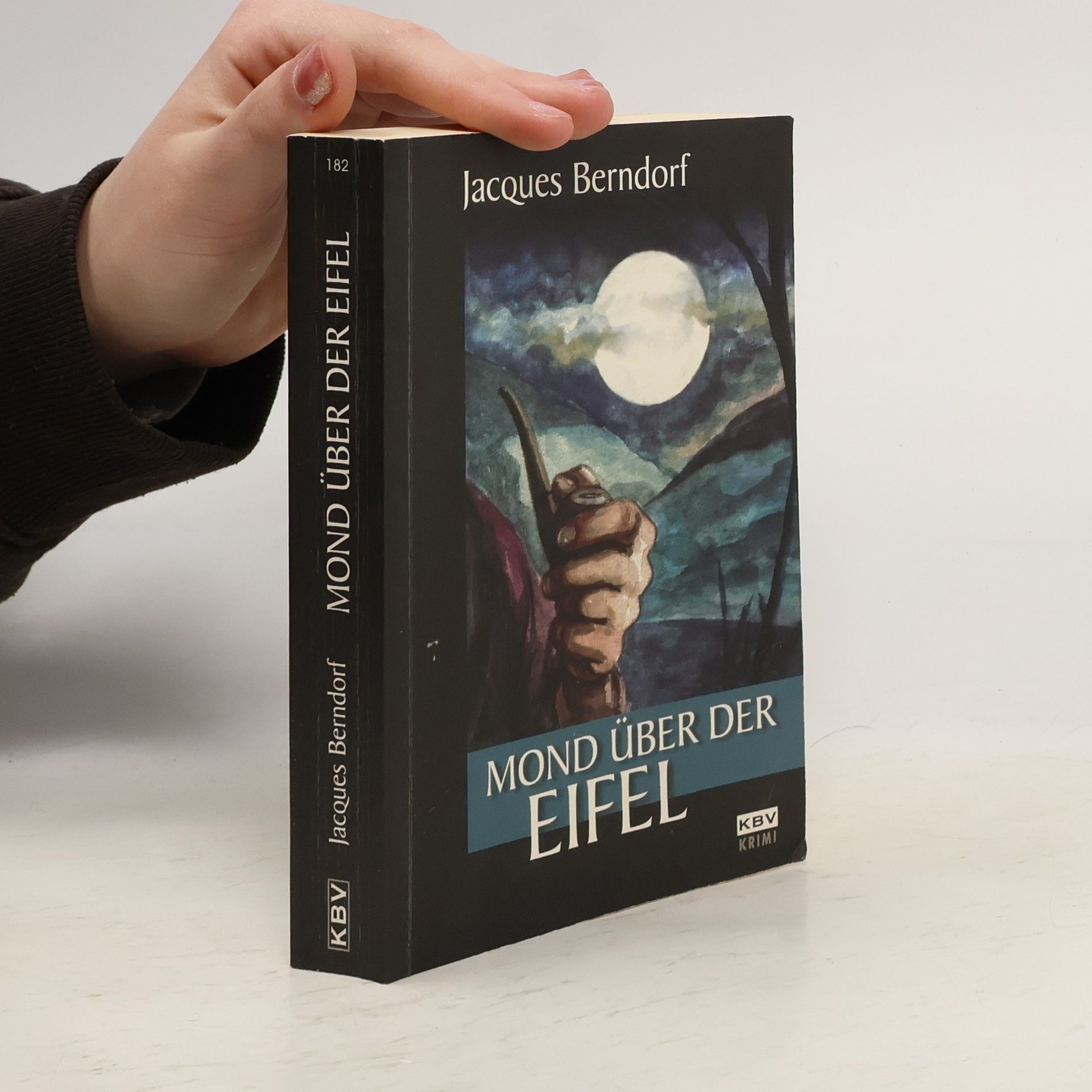 Mond über der Eifel