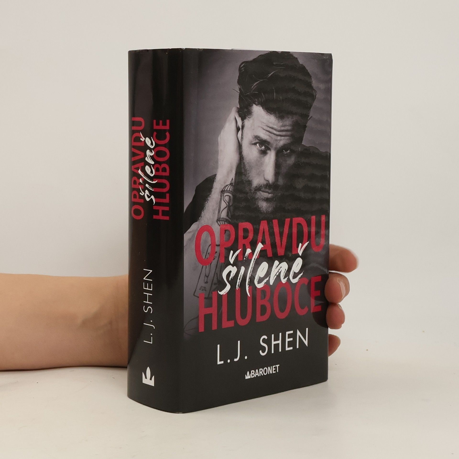 Eva Brožová Opravdu šíleně hluboce