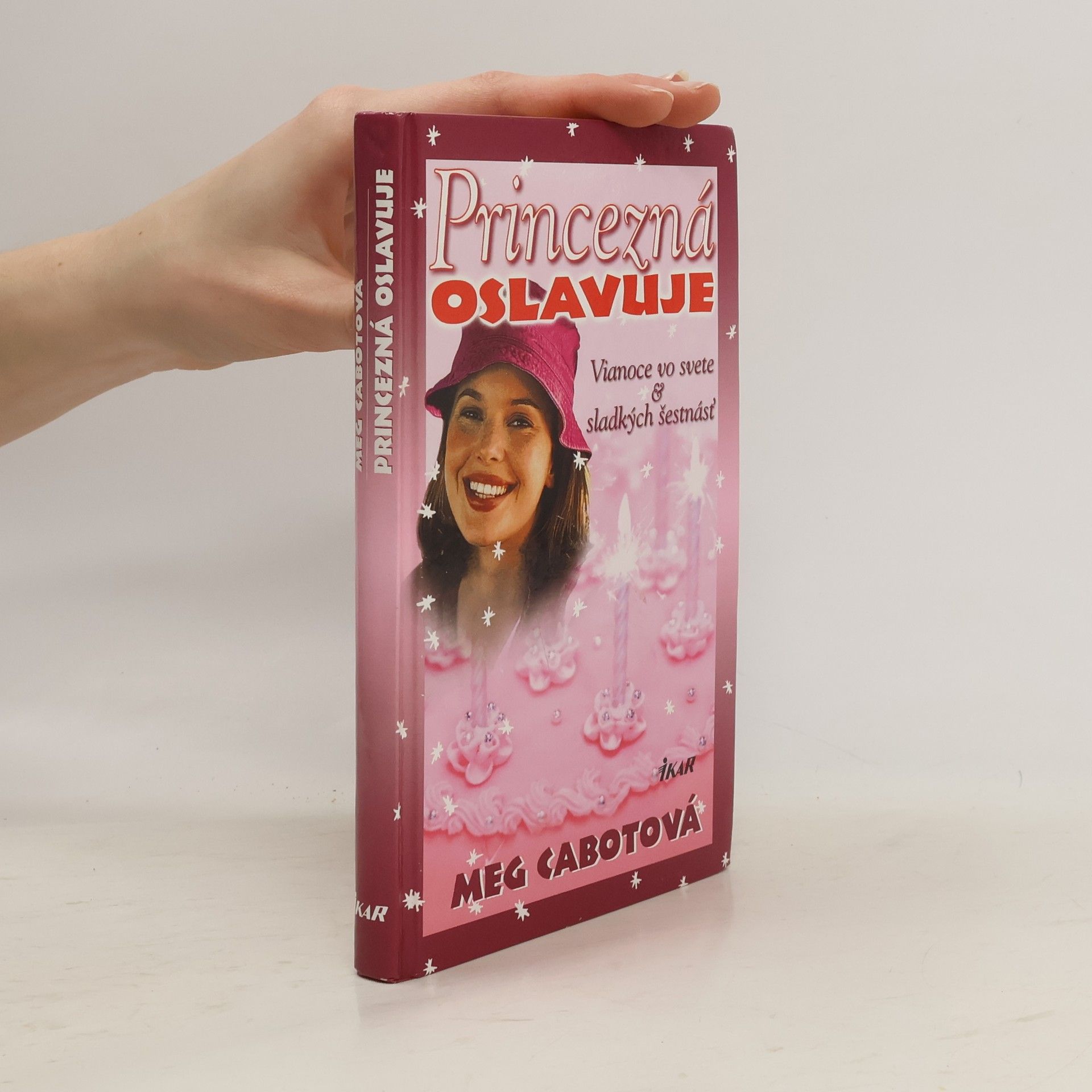 Princezná oslavuje Vianoce vo svete a sladkých šestnásť