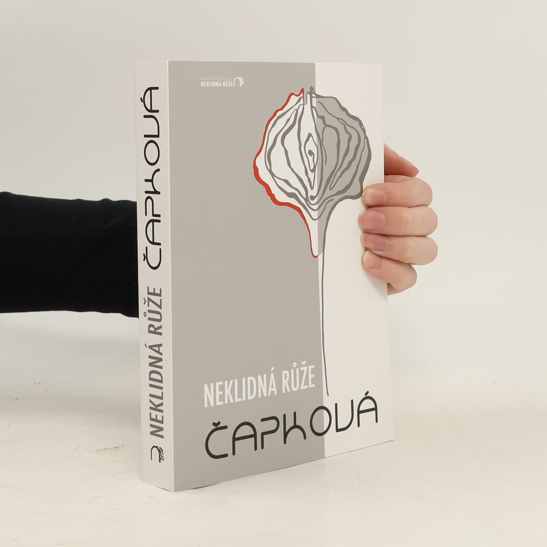 Monika J. Čapková Neklidná růže