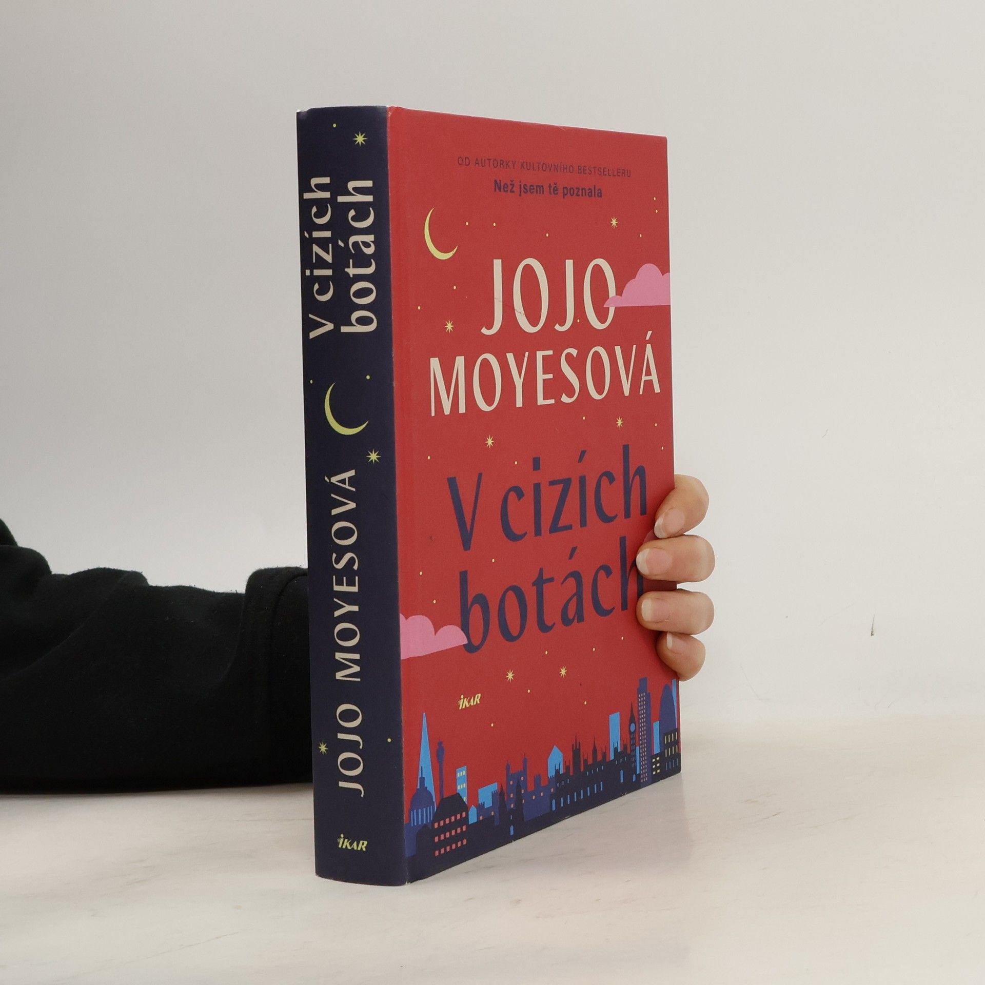 Jojo Moyes V cizích botách