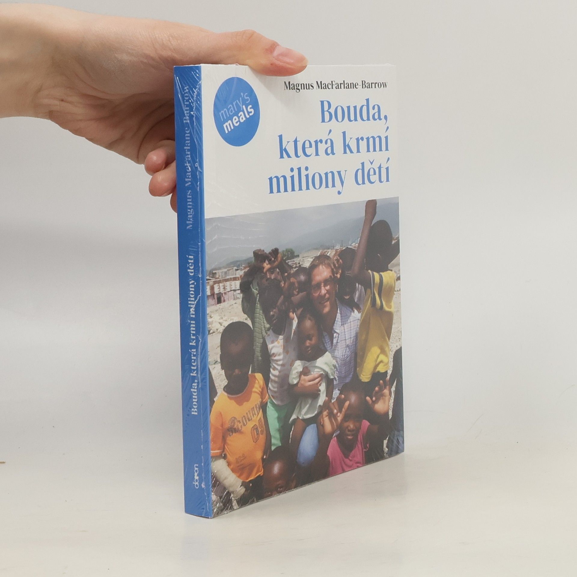 Magnus MacFarlane-Barrow Bouda, která krmí miliony dětí