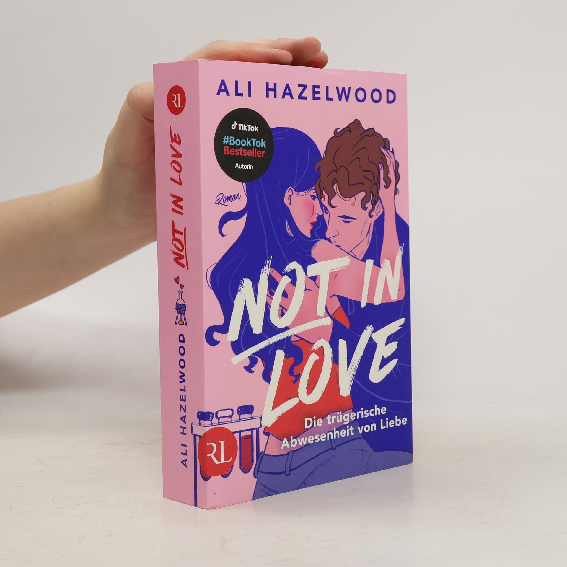 Ali Hazelwood Not in Love - Die trügerische Abwesenheit von Liebe
