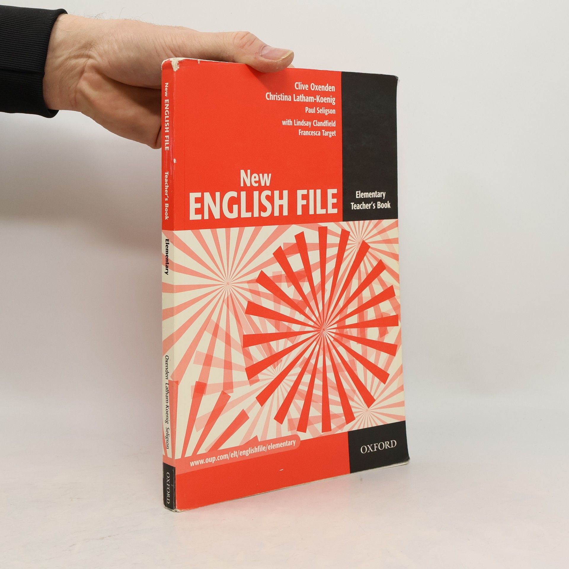 Clive Oxeden New English file. Elementary : student's book
