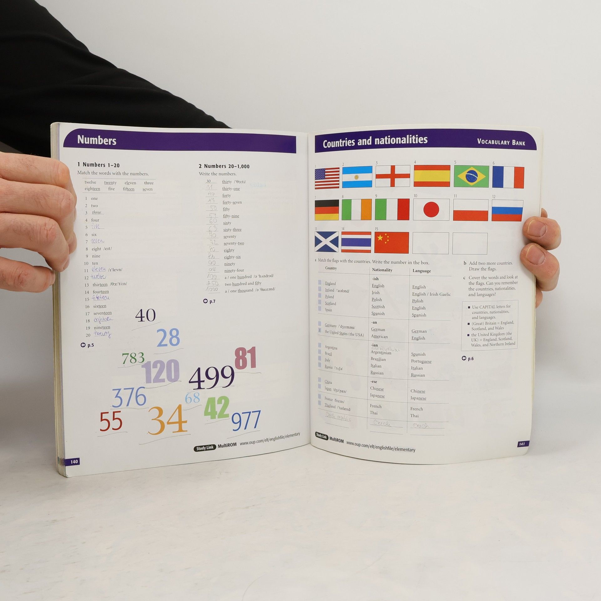Clive Oxenden New English file. Elementary : student's book