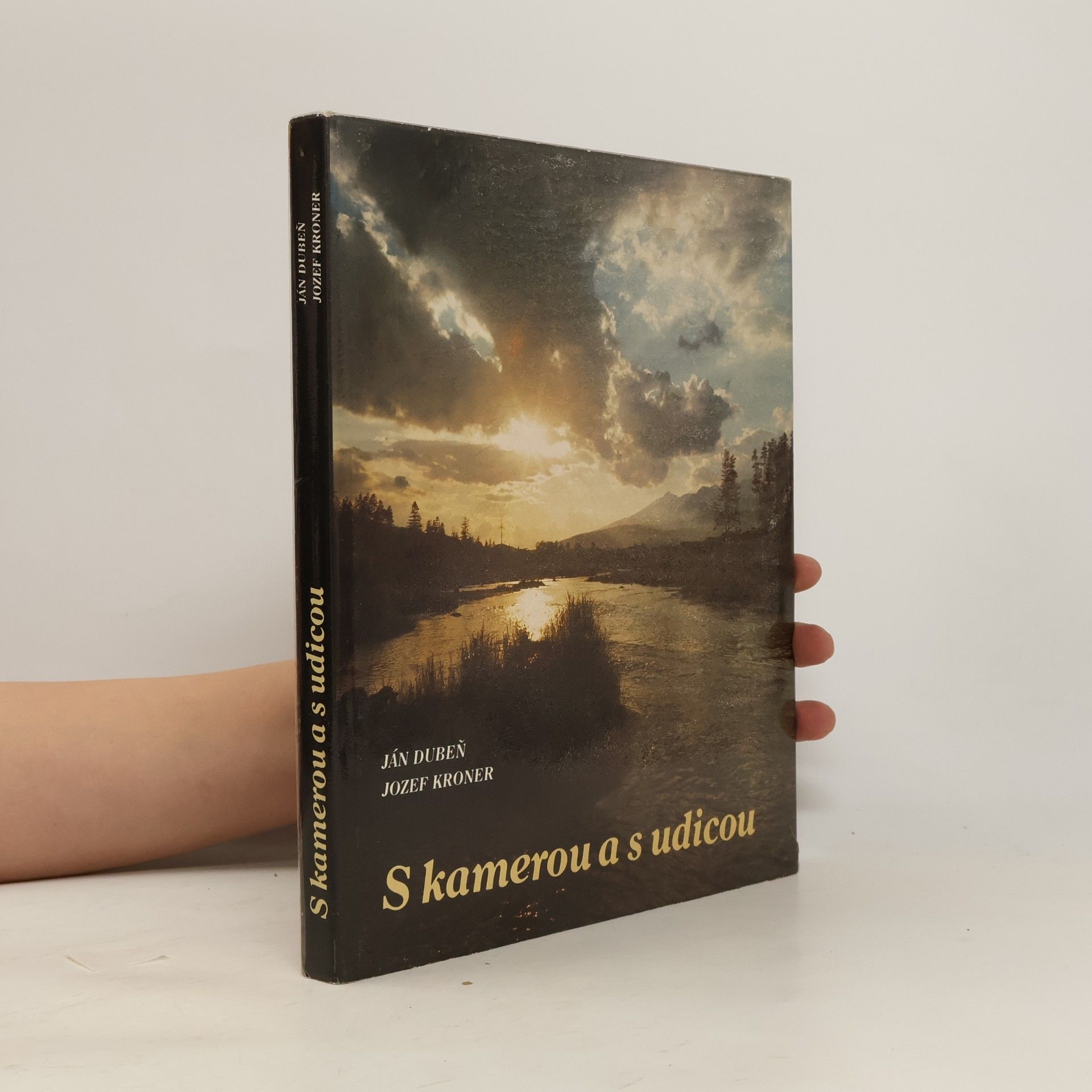 Jozef Kroner S kamerou a s udicou