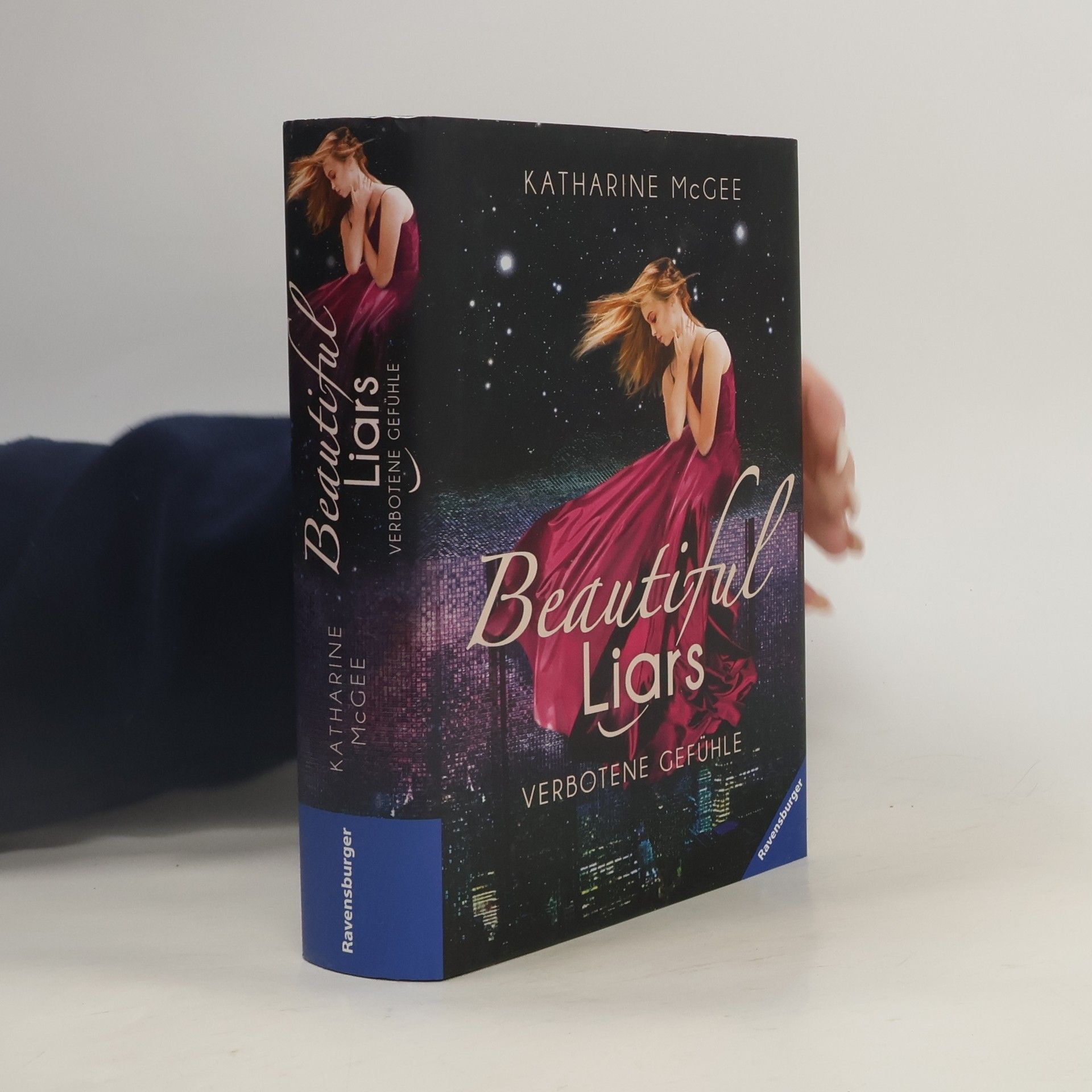 Katharine McGee Beautiful liars