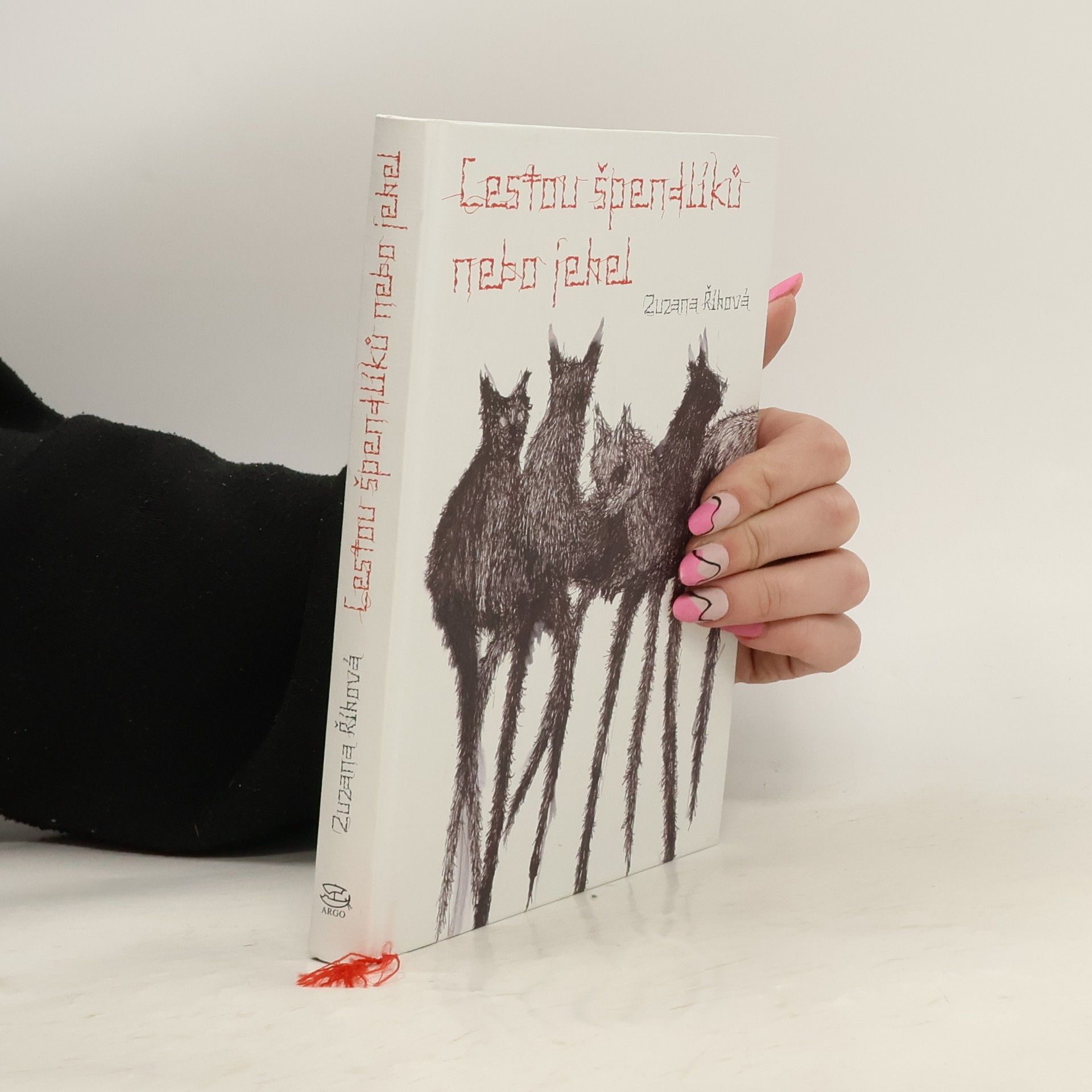 Zuzana Říhová Cestou špendlíků nebo jehel