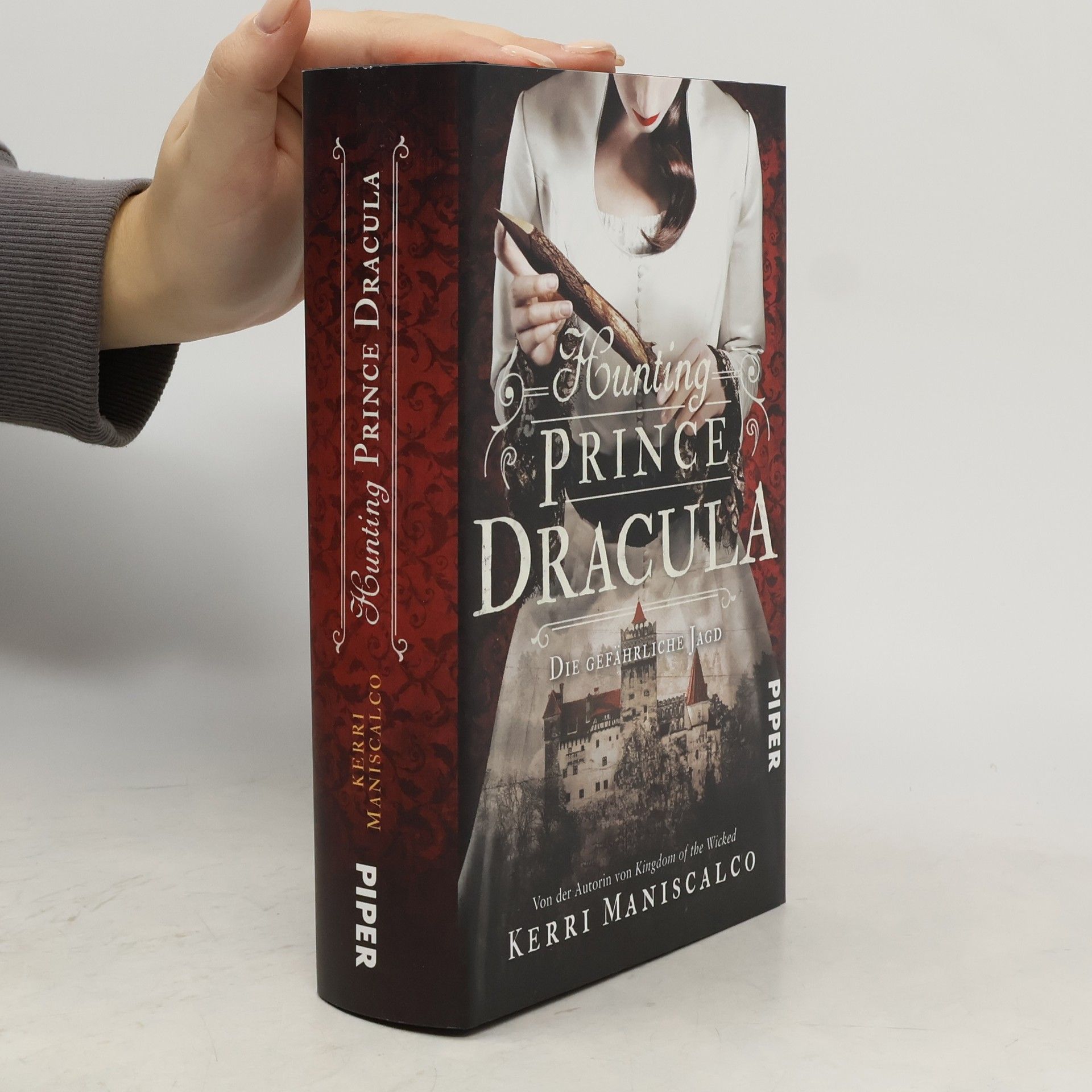 Maniscalco Kerri Hunting Prince Dracula