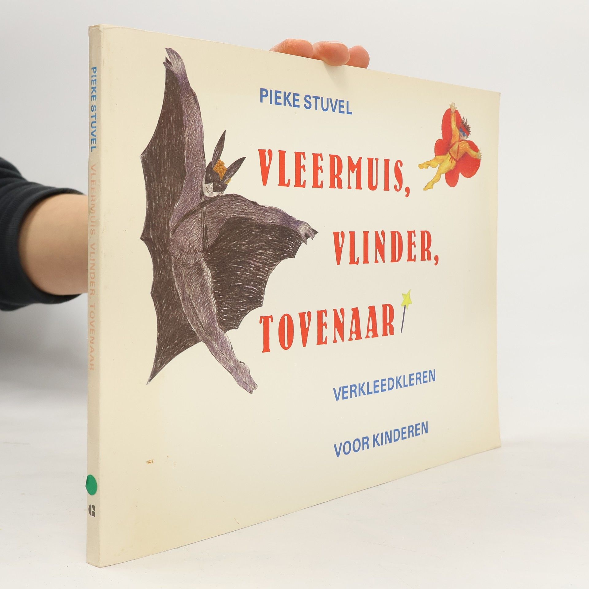 Pieke Stuvel Vleermuis, vlinder, tovenaar