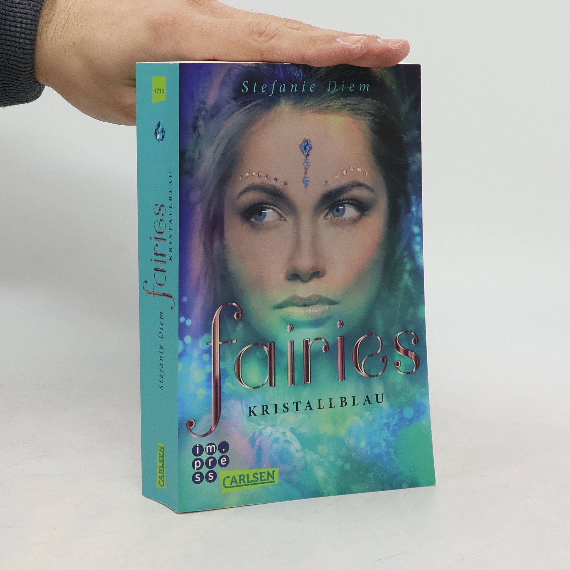 Stefanie Diem Kristallblau