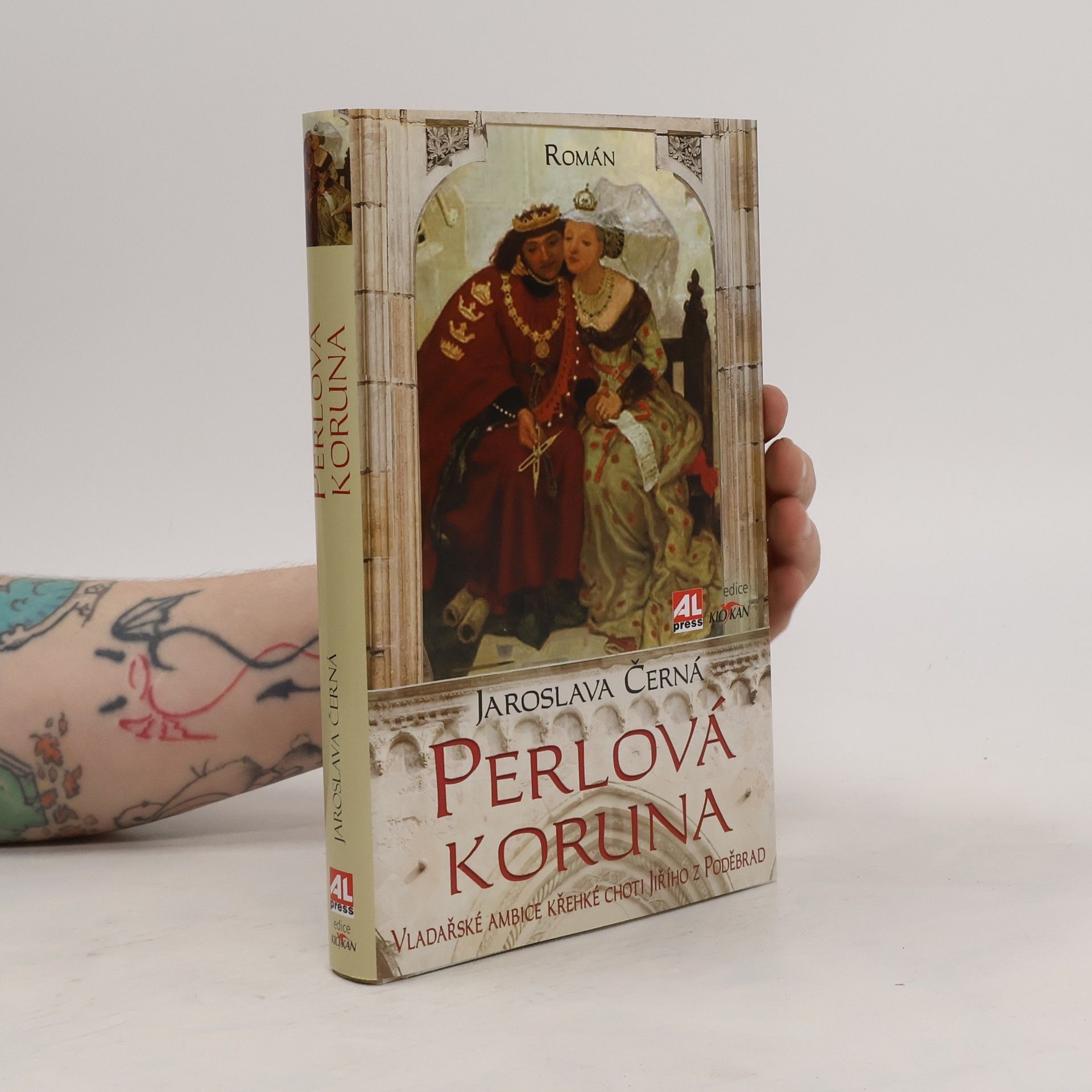 Jaroslava Černá Perlová koruna