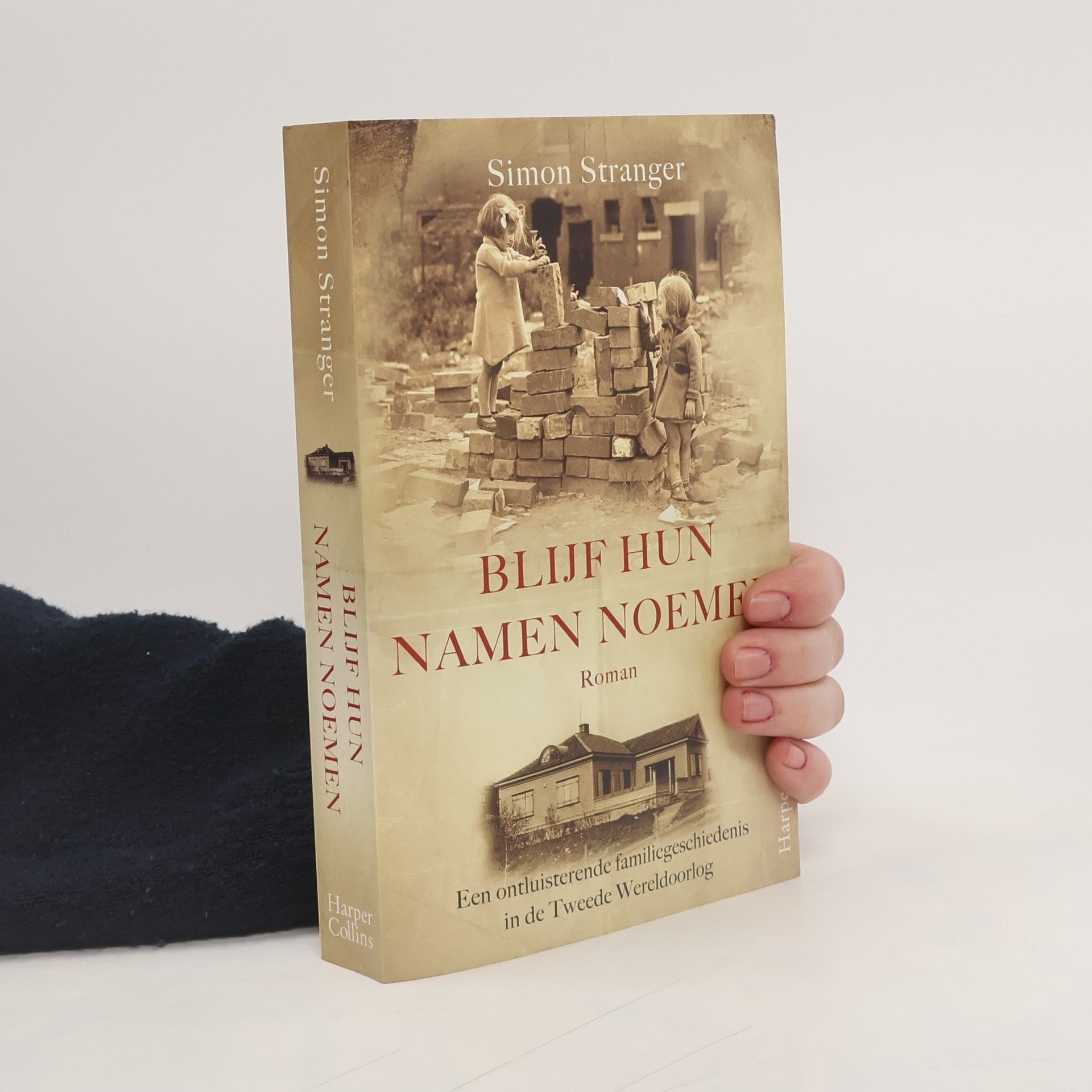 Simon Stranger Blijf hun namen noemen