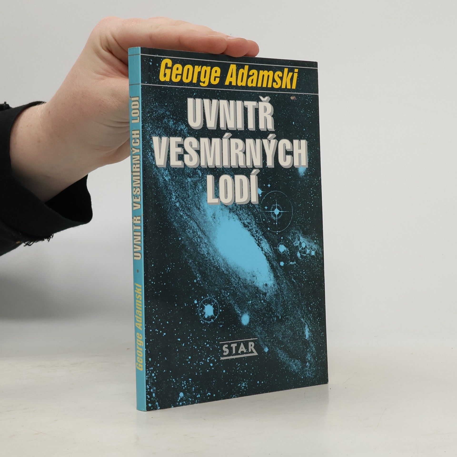 George Adamski Uvnitř vesmírných lodí