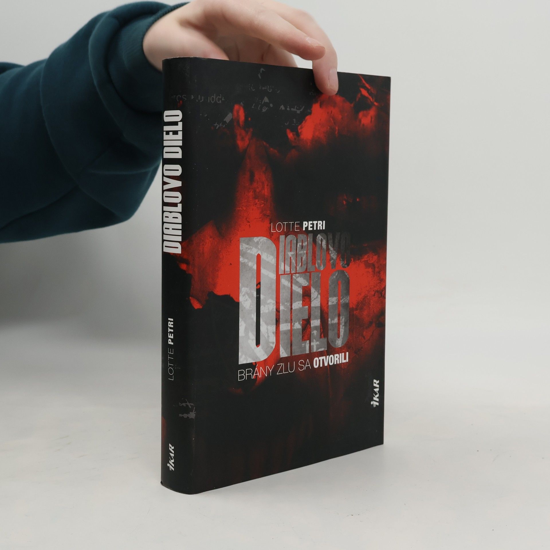 Lotte Petri Diablovo dielo