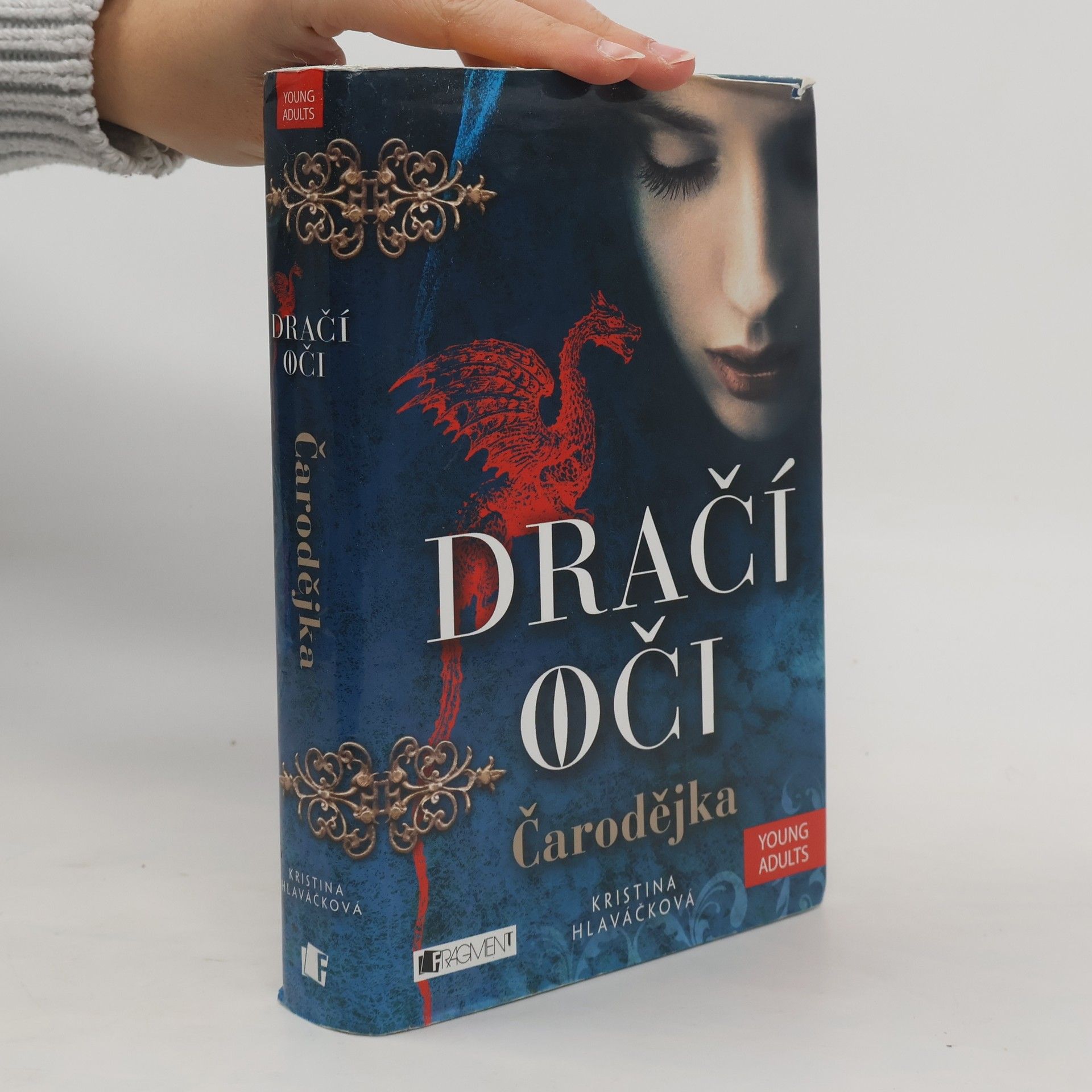 Kristina Hlaváčková Dračí oči. Čarodějka