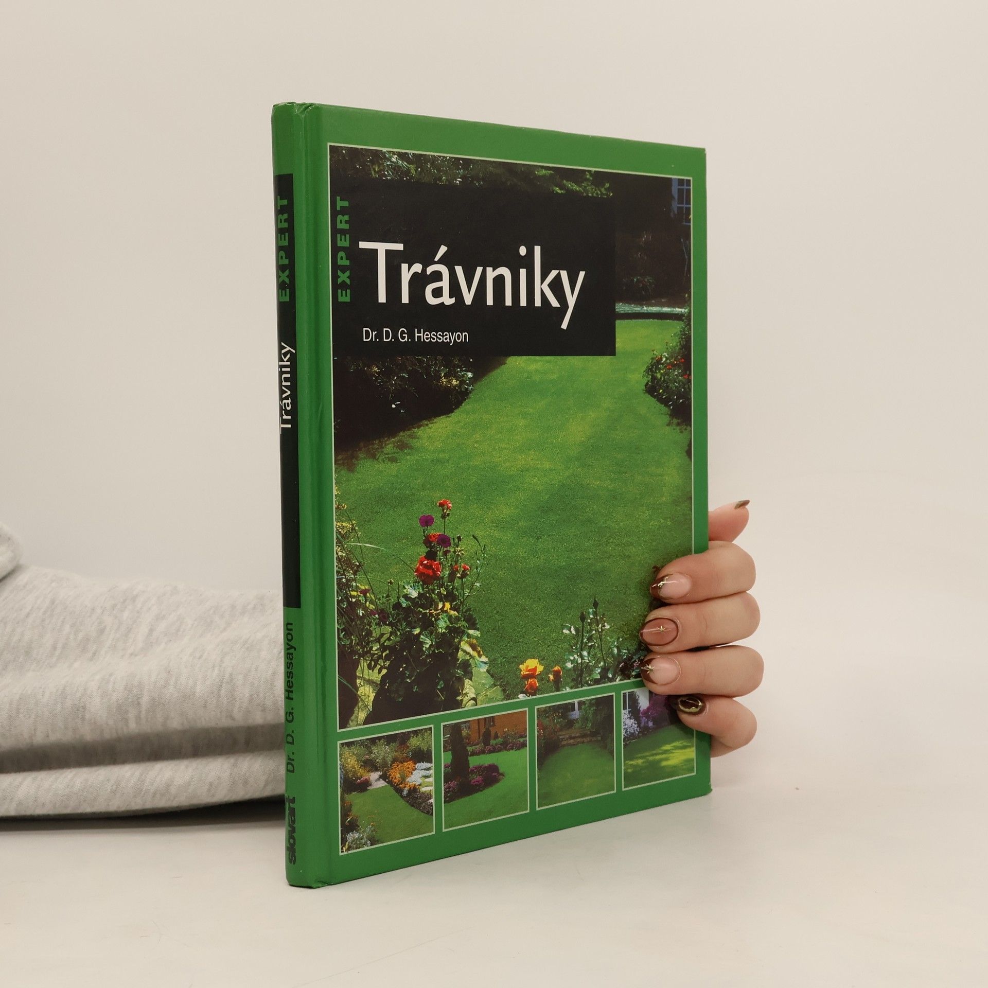 D. G. Hessayon Trávniky