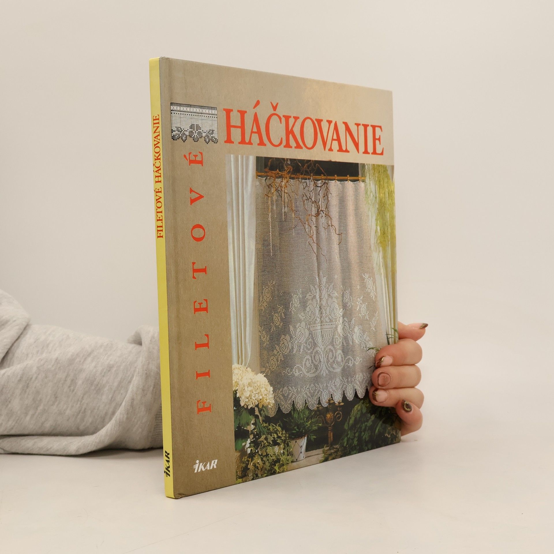 Elena Linzbothova Filetové háčkovanie