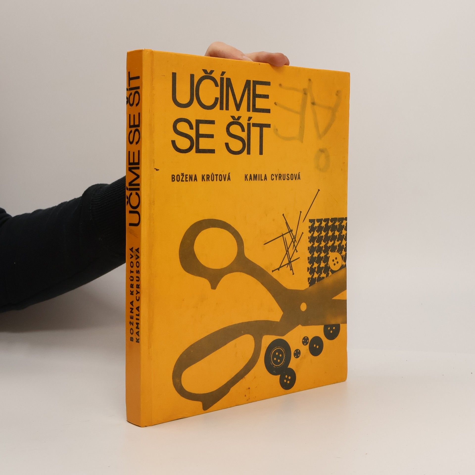 Božena Krůtová Učíme se šít