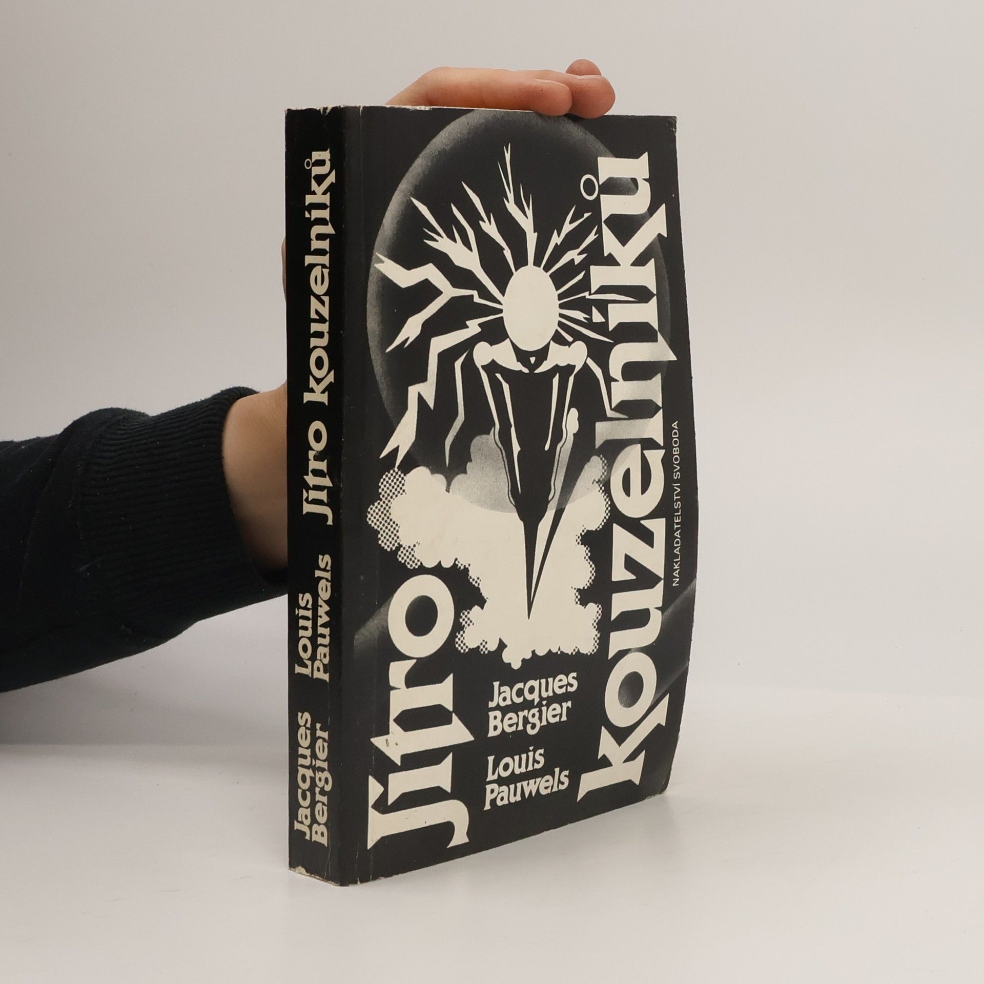 Louis Pauwels Jitro kouzelníků