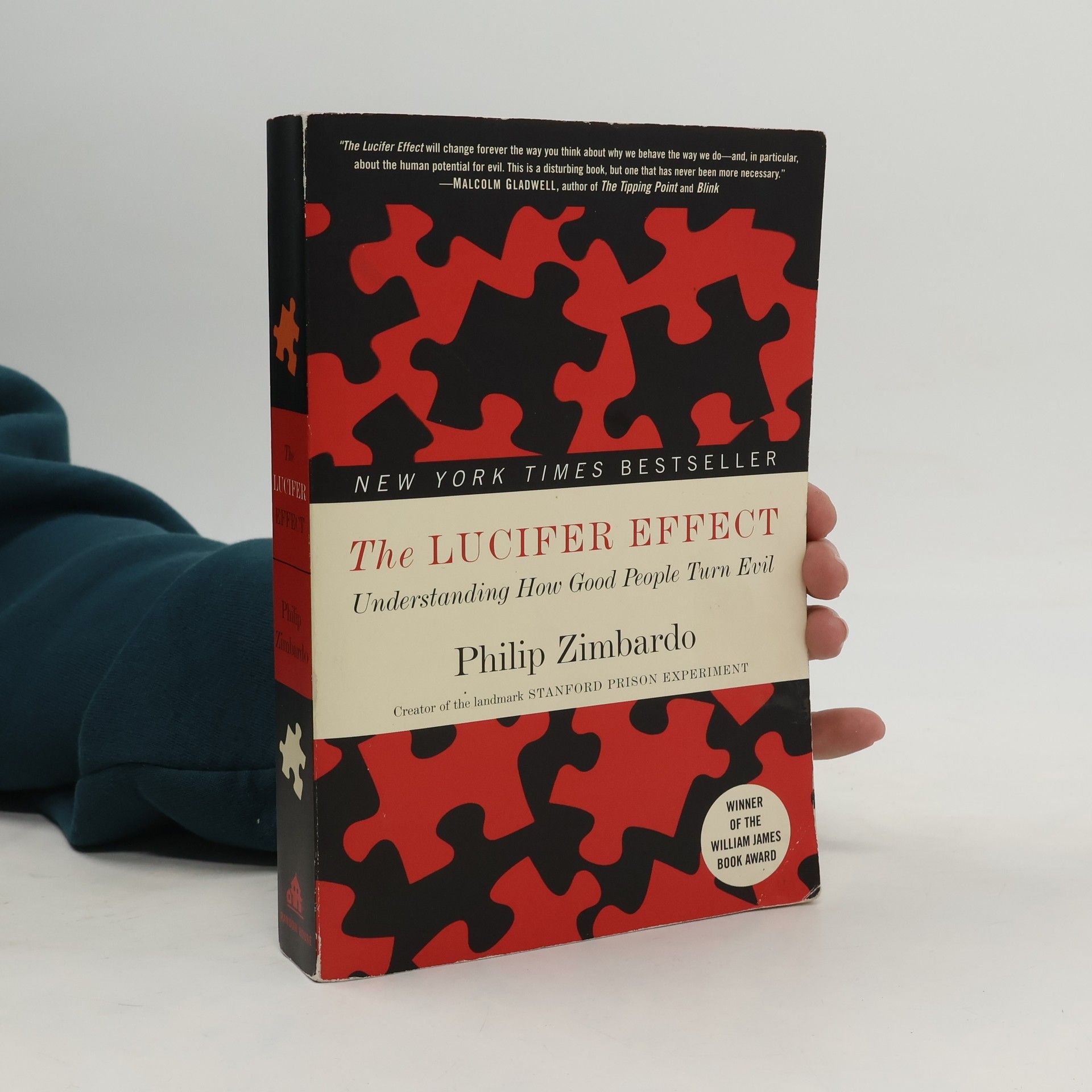 Philip Zimbardo The Lucifer effect : understanding how good people turn evil