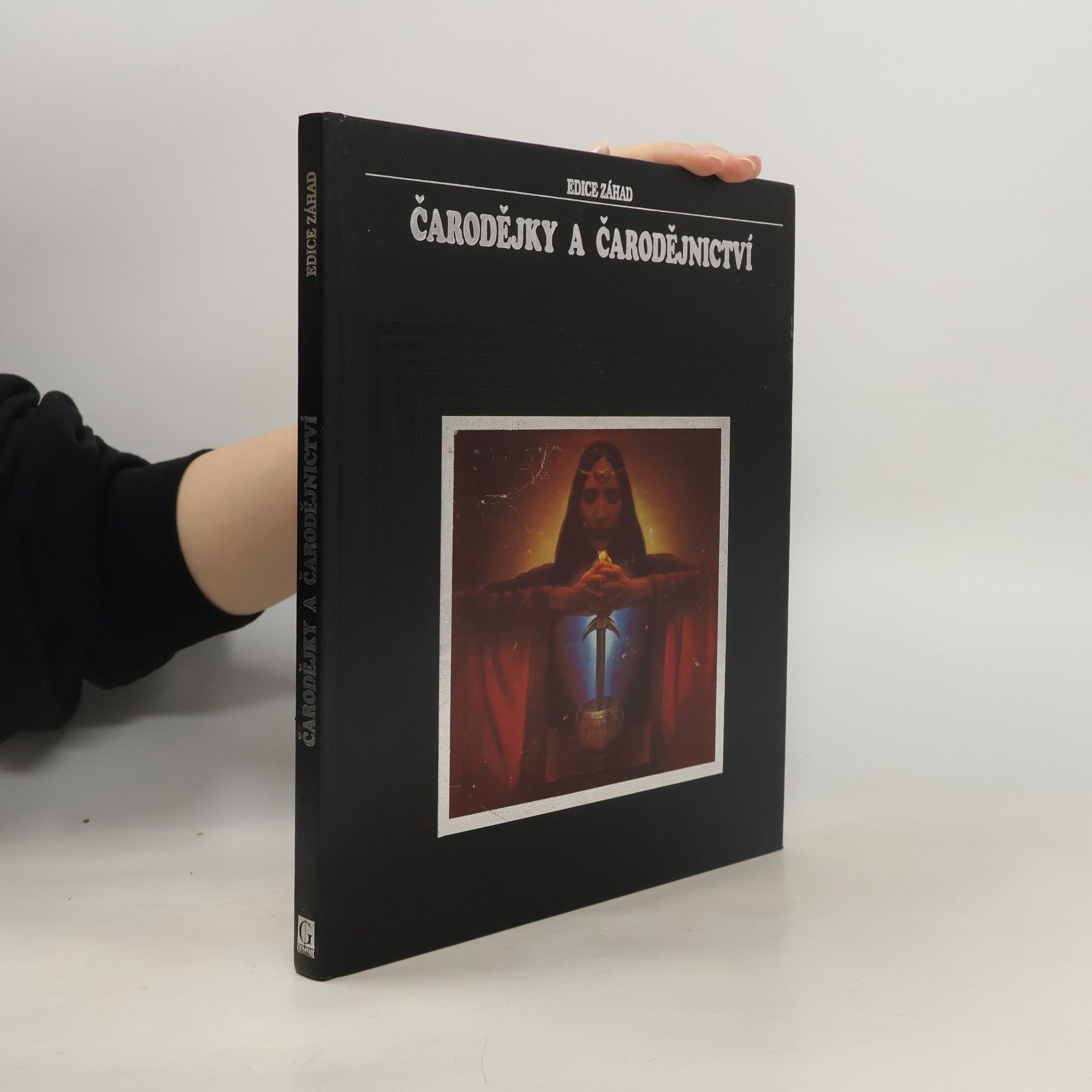 Janet P. Cave Čarodějky a čarodějnictví