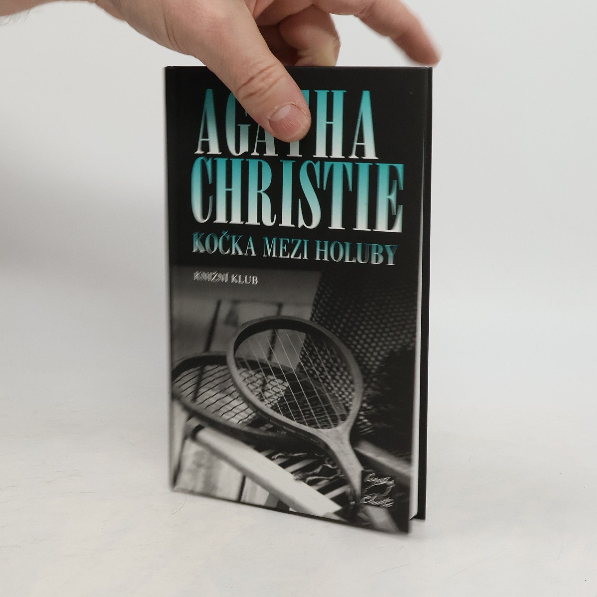 Agatha Christie Kočka mezi holuby