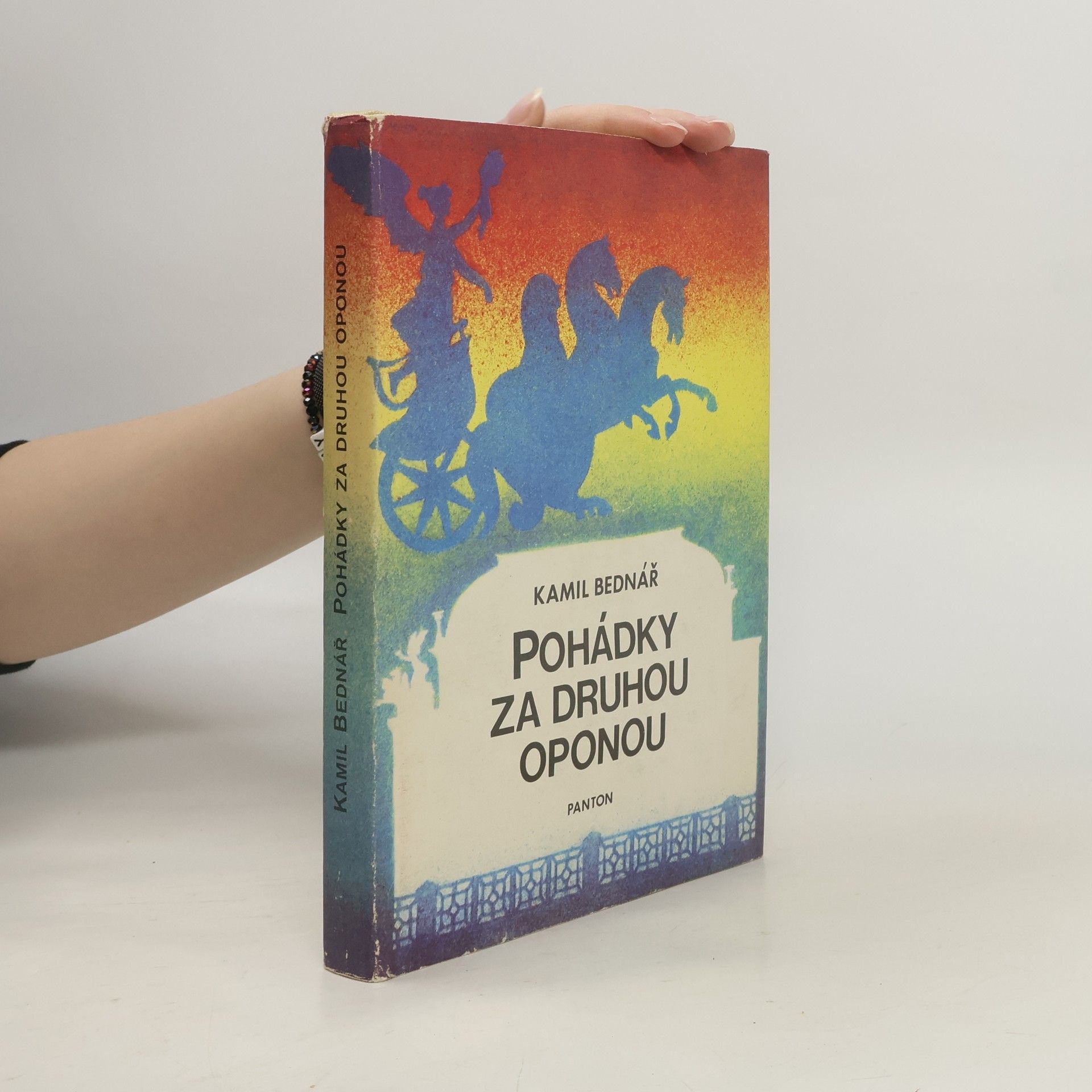 Pohádky za druhou oponou