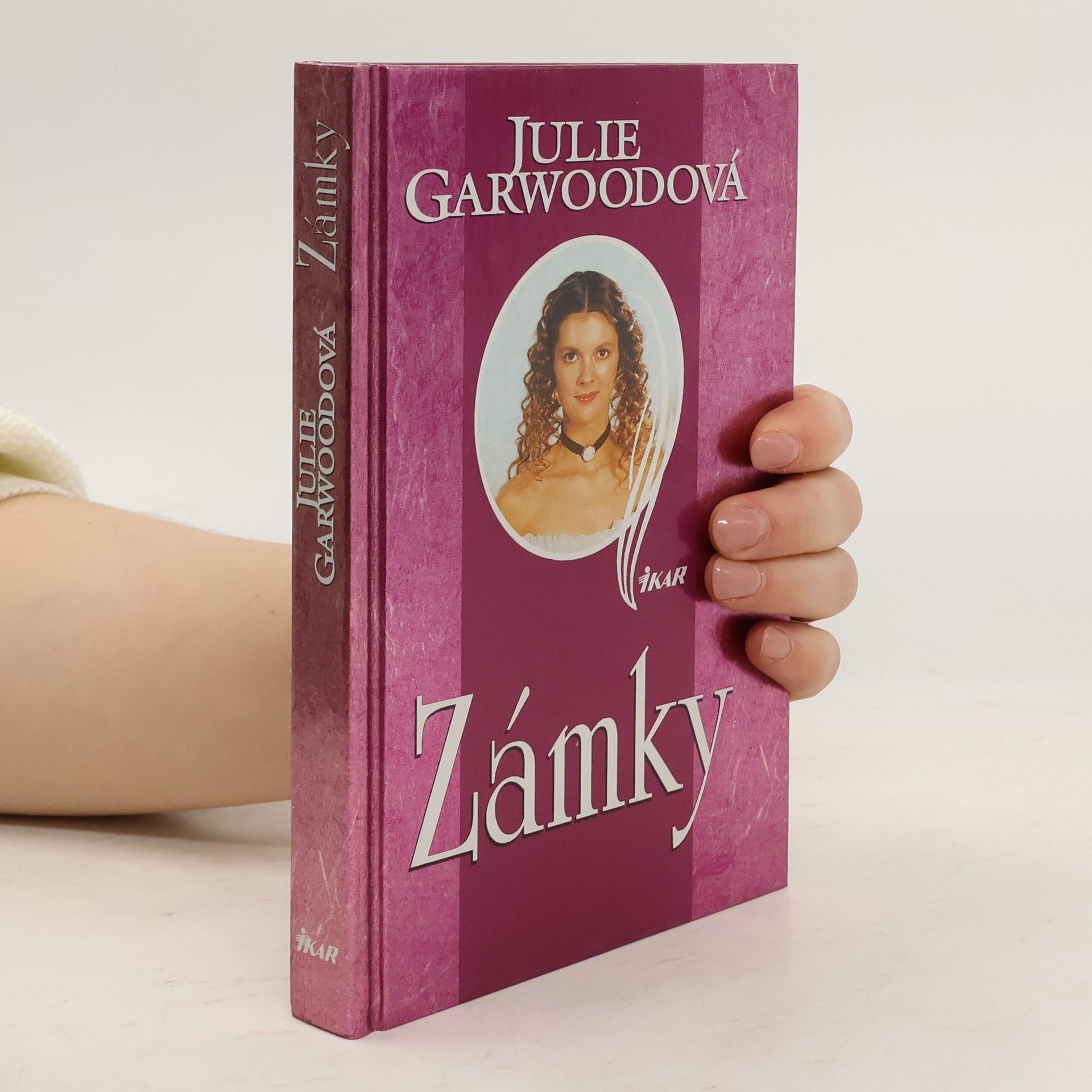 Julie Garwood Zámky